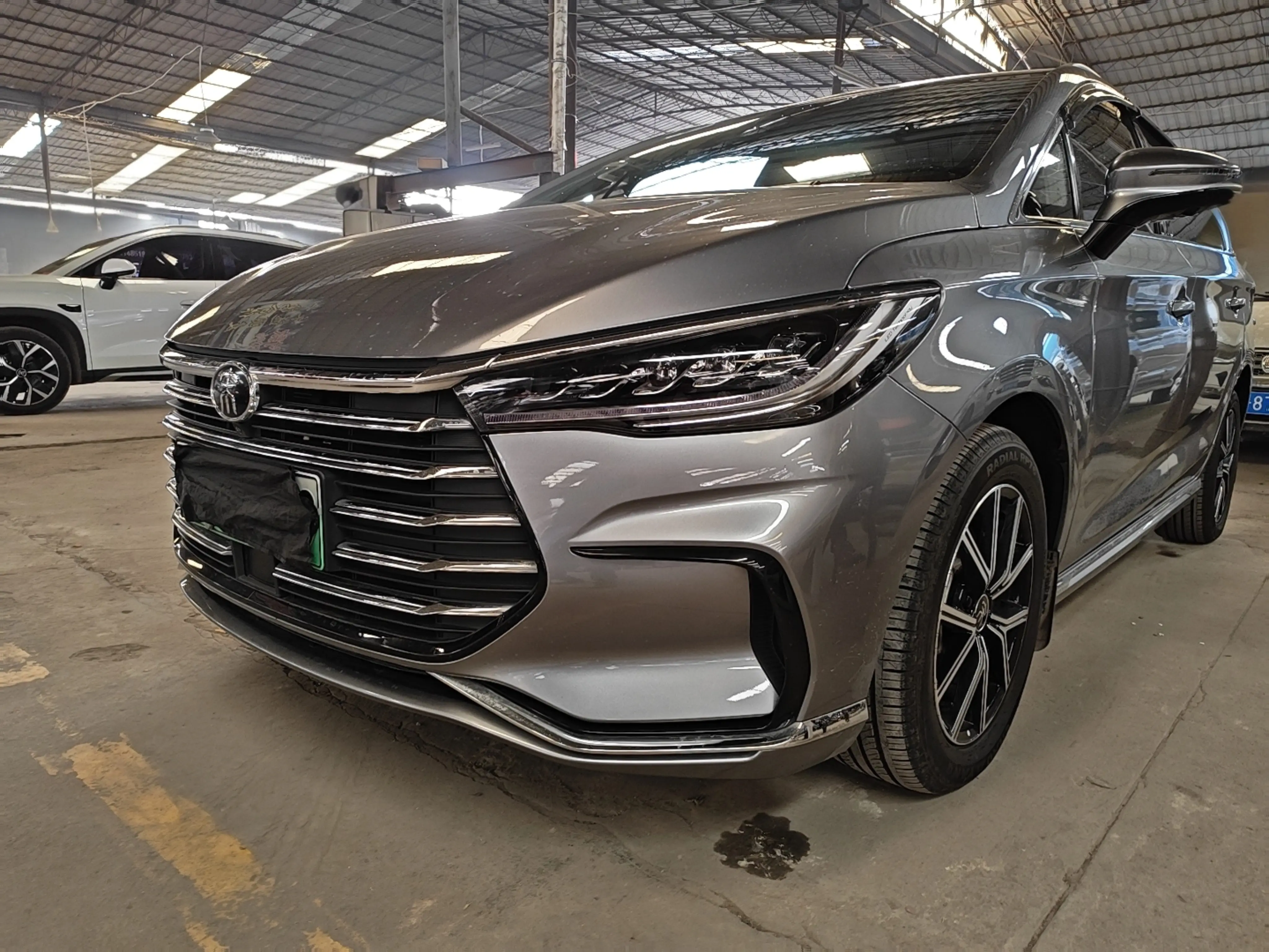 BYD Song MAX DM  из Китая