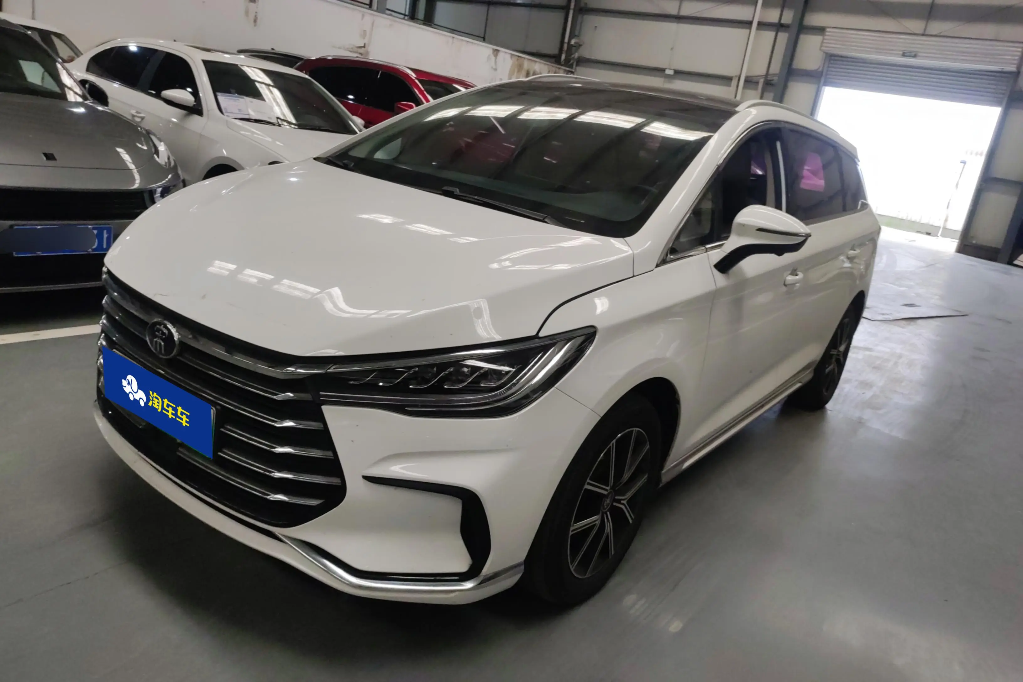 BYD Song MAX DM  из Китая