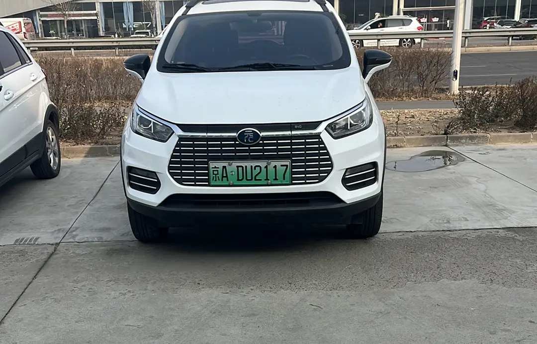 BYD Yuan EV  из Китая