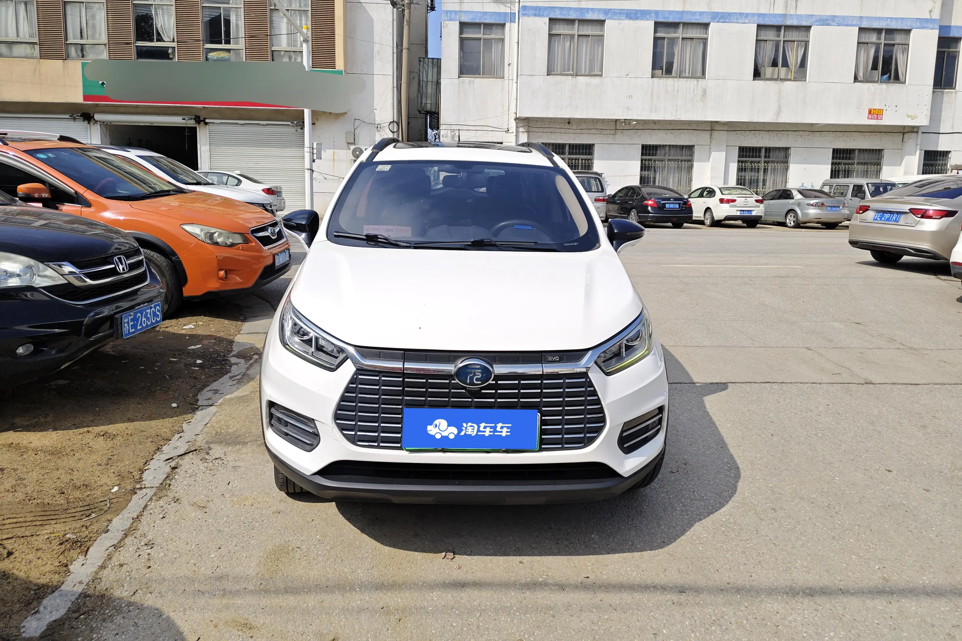 BYD Yuan EV  из Китая