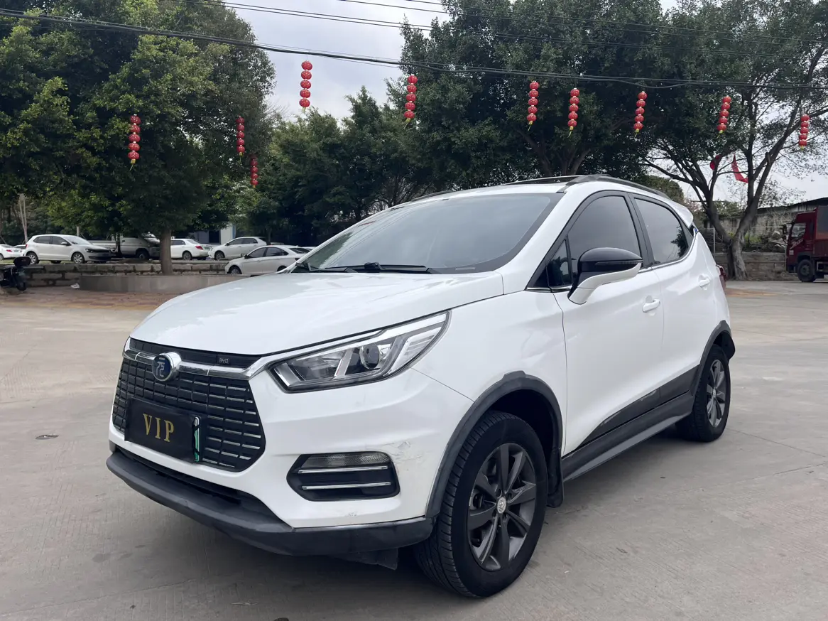 BYD Yuan EV  из Китая