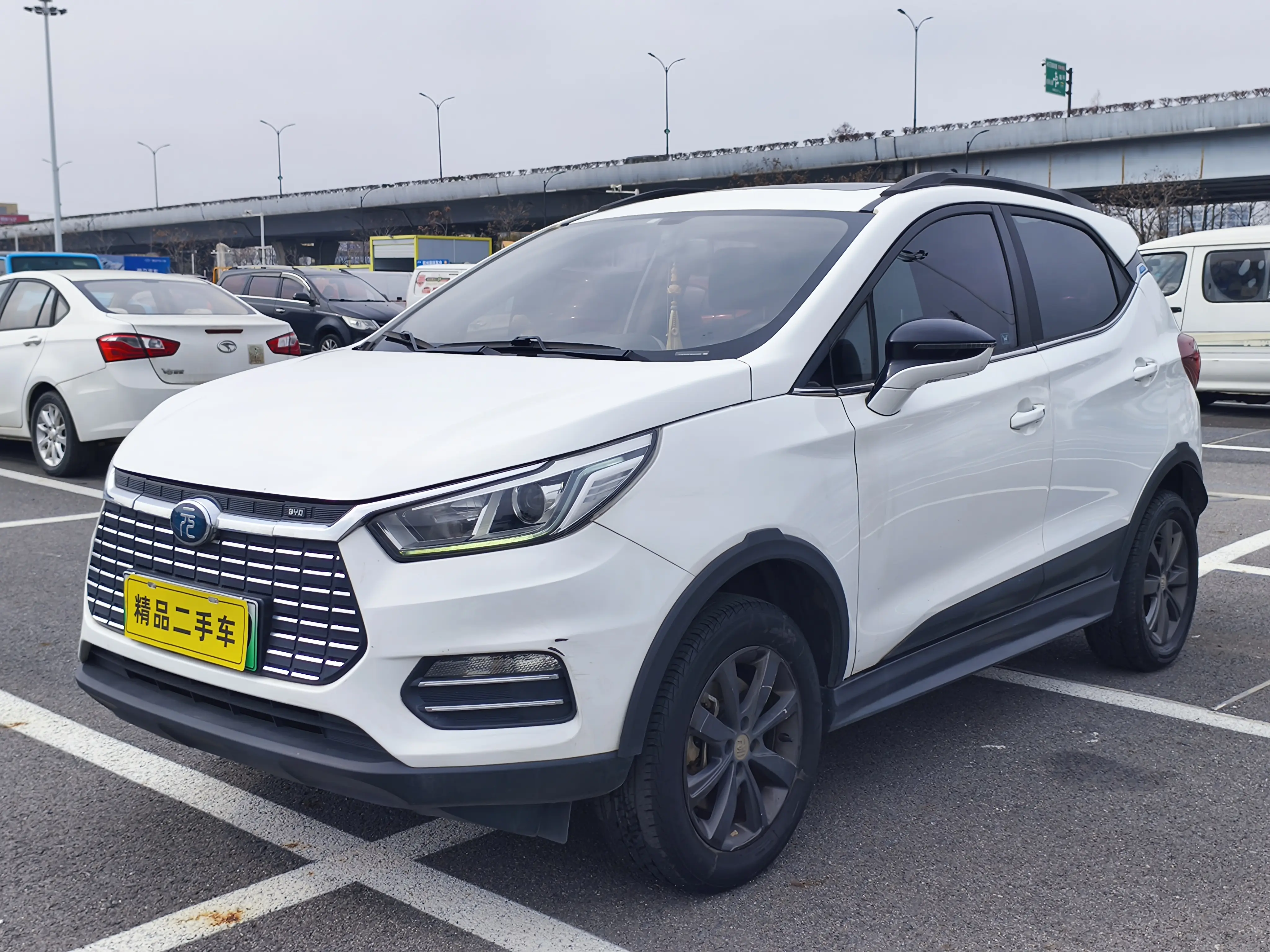 BYD Yuan EV  из Китая