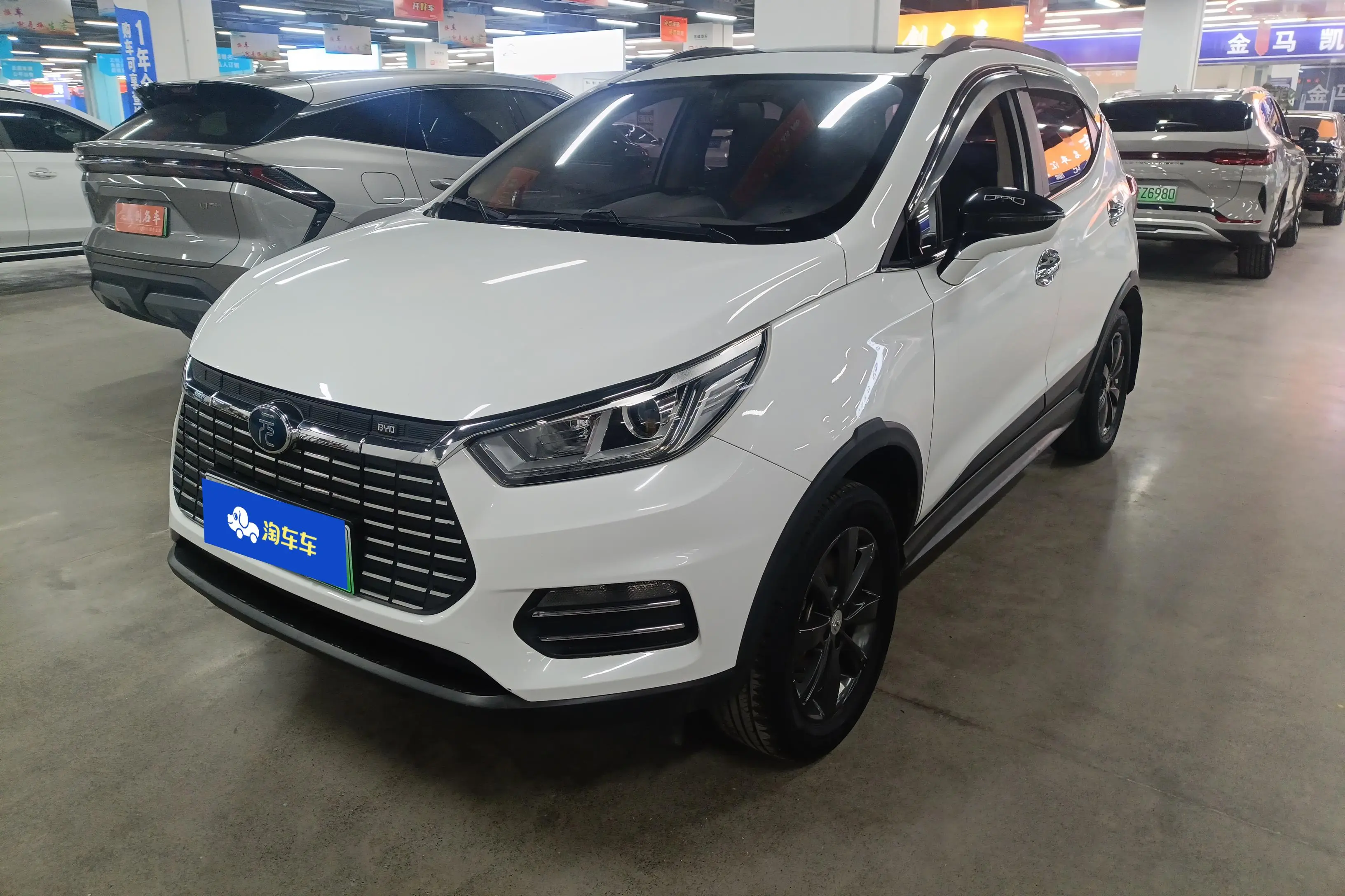 BYD Yuan EV  из Китая