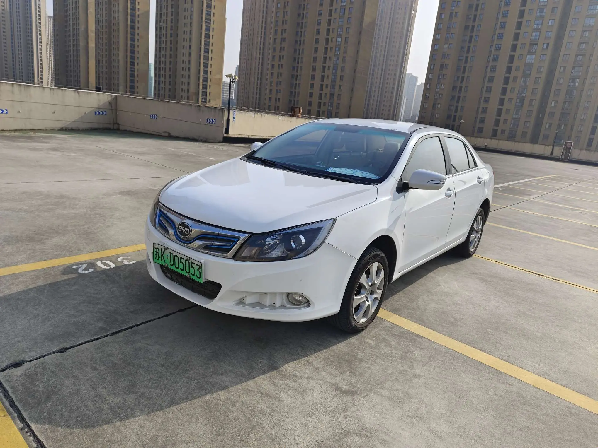 BYD e5  из Китая