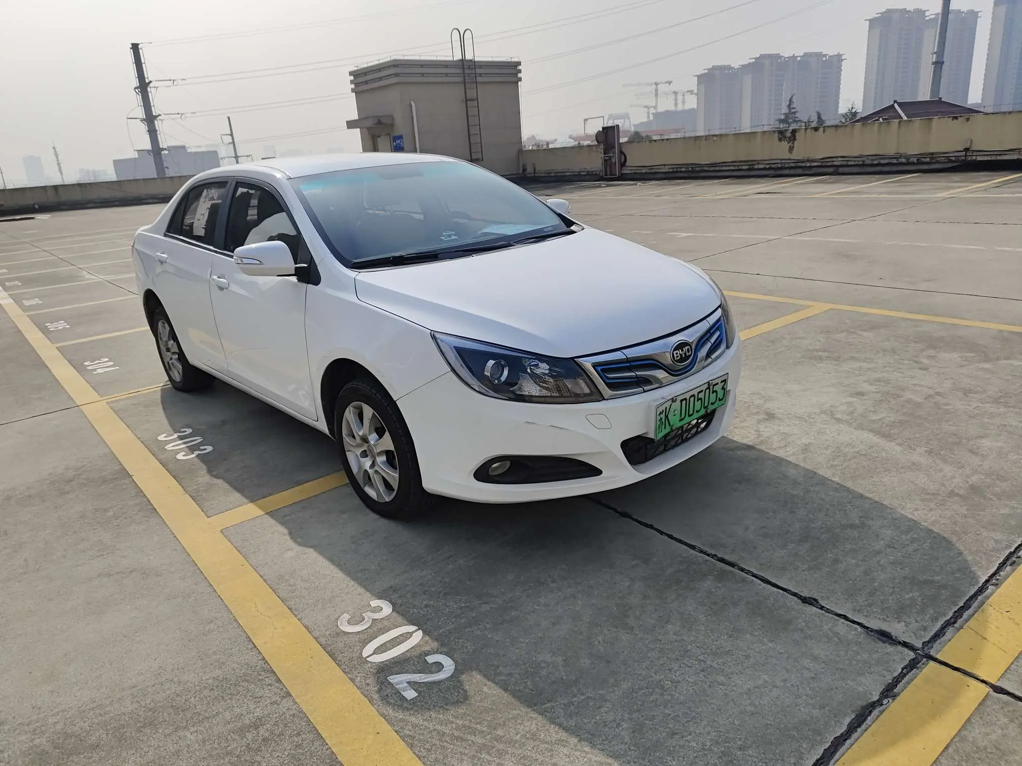 BYD e5  из Китая