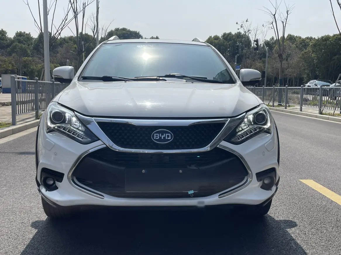 BYD Tang DM