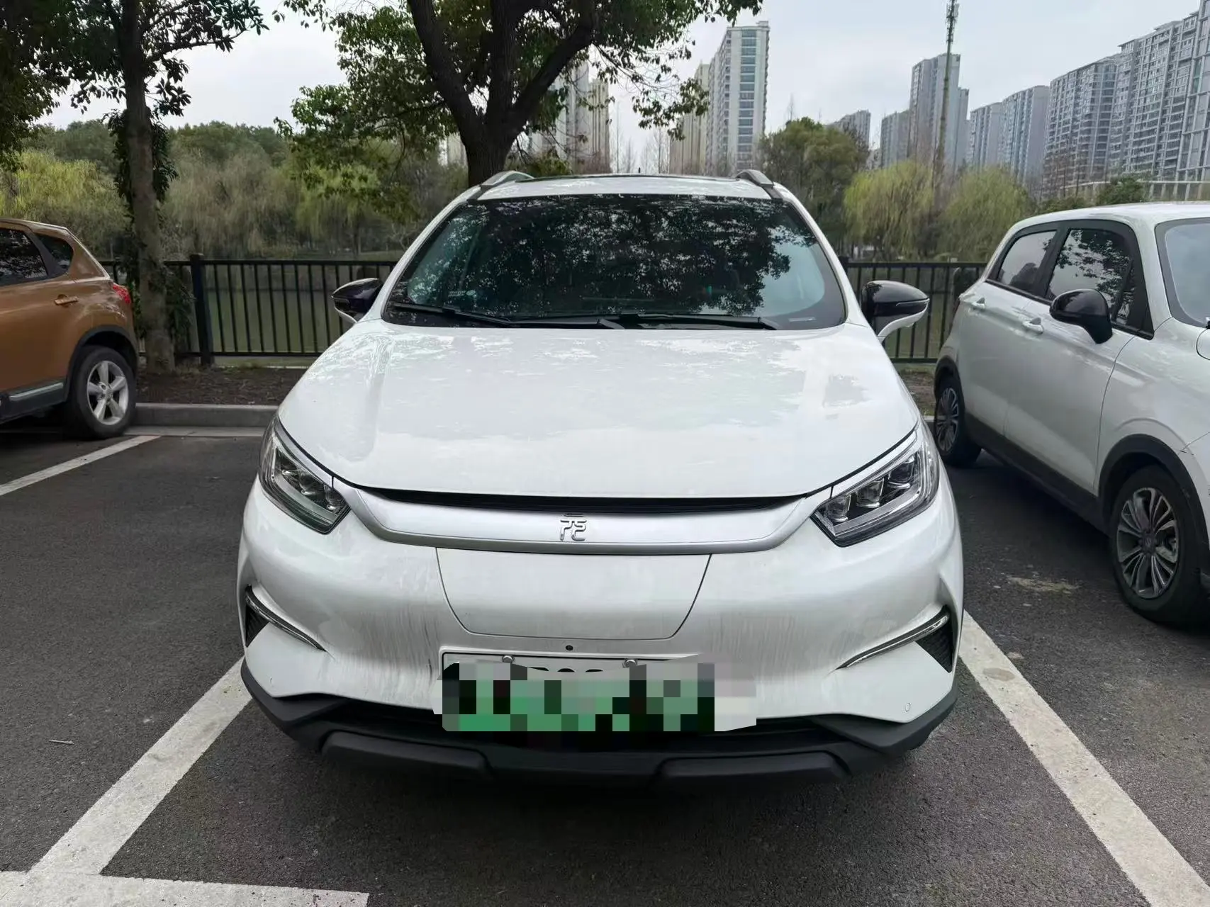 BYD Yuan Pro  из Китая