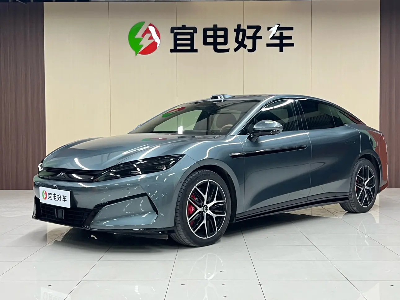 BYD Han L DM  из Китая