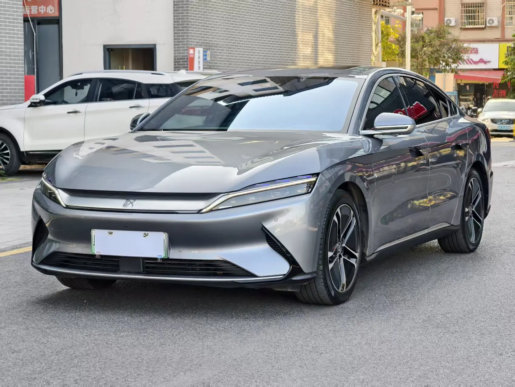 BYD Han EV