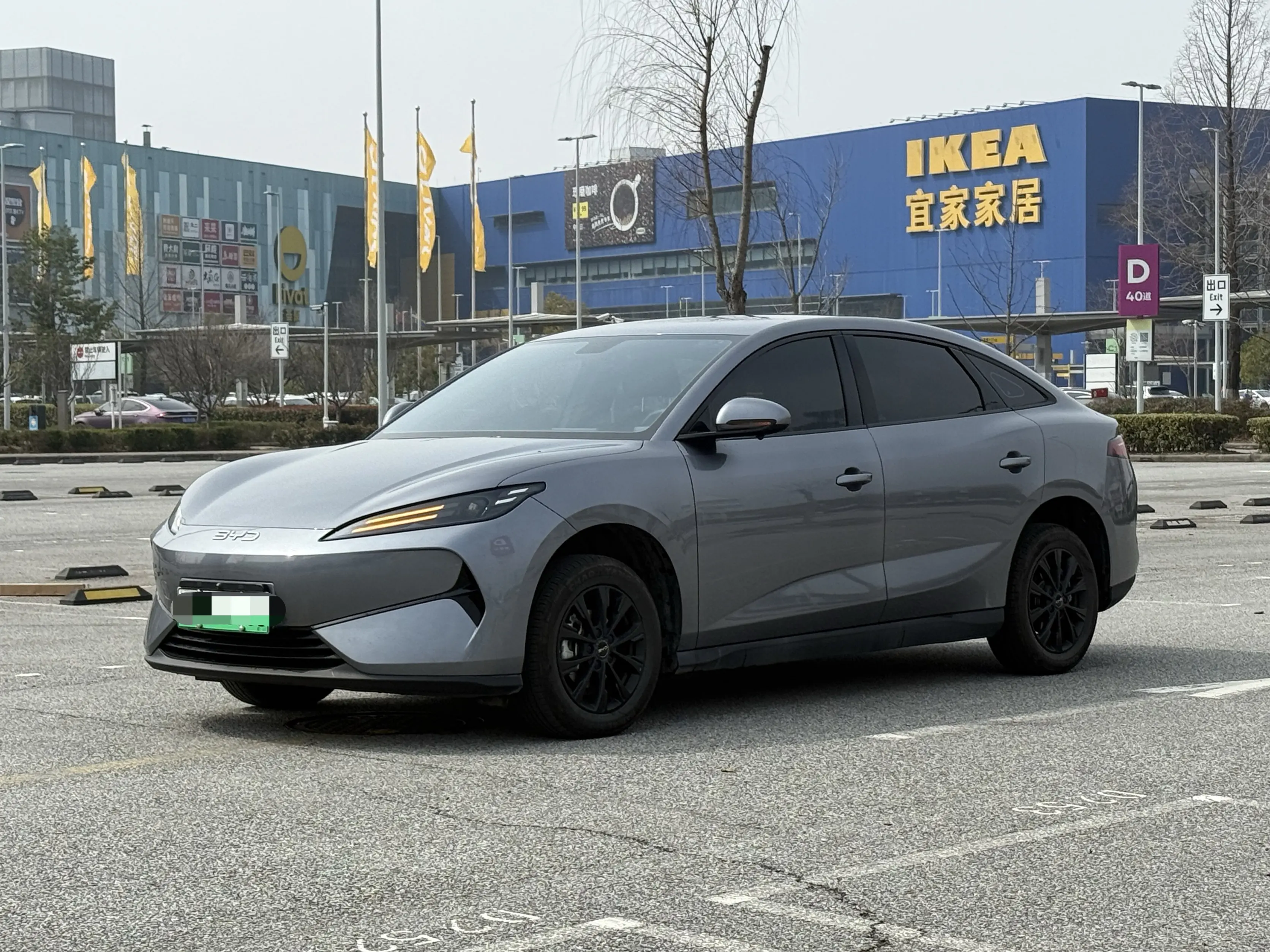 BYD e7  из Китая