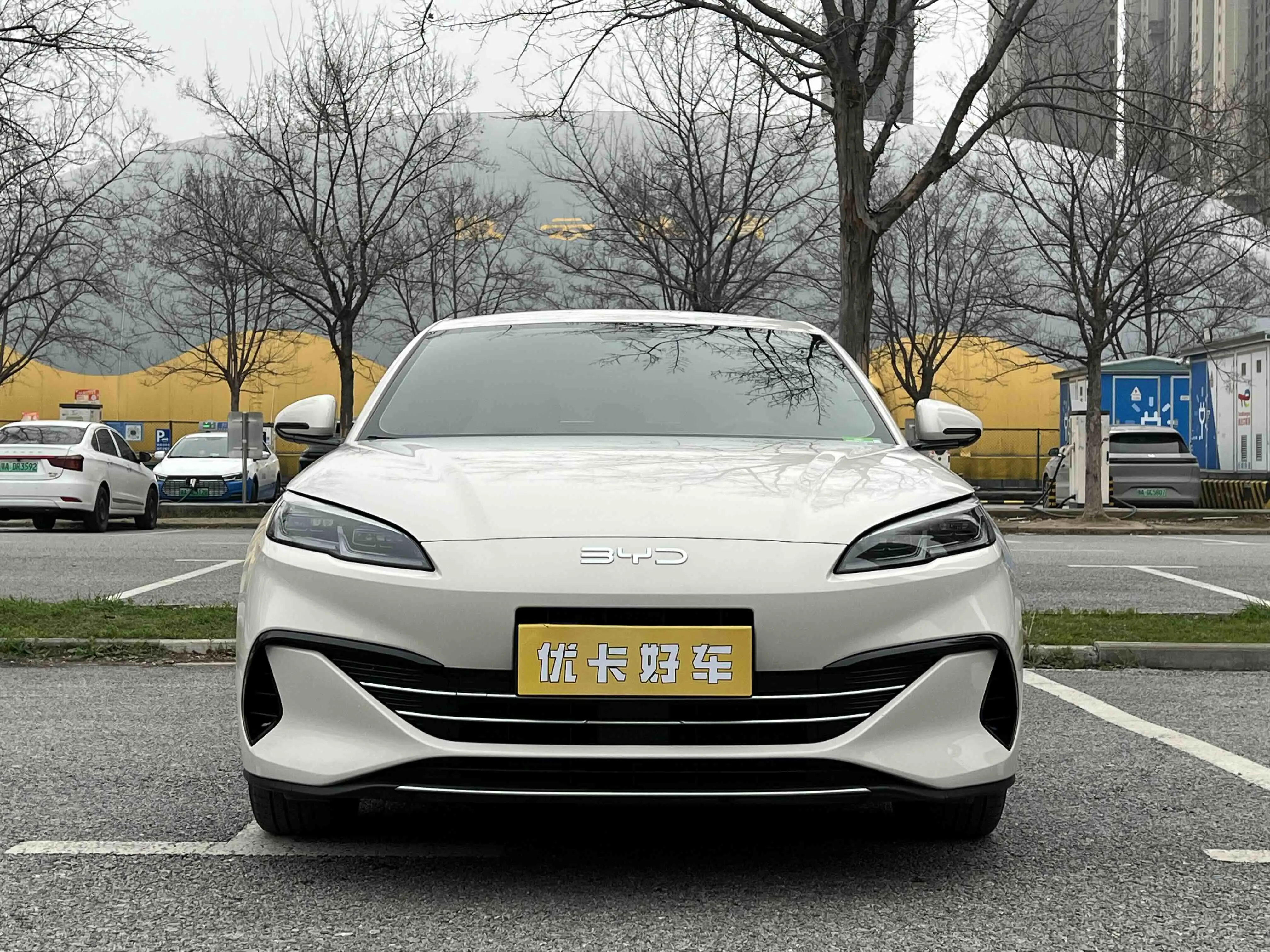 BYD Seal 06DM  из Китая