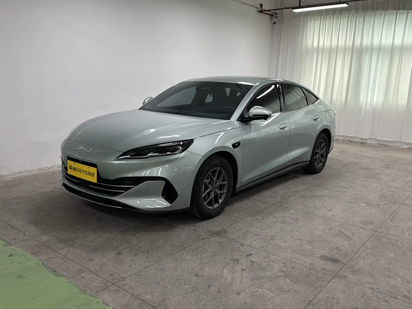 BYD Seal 06DM  из Китая