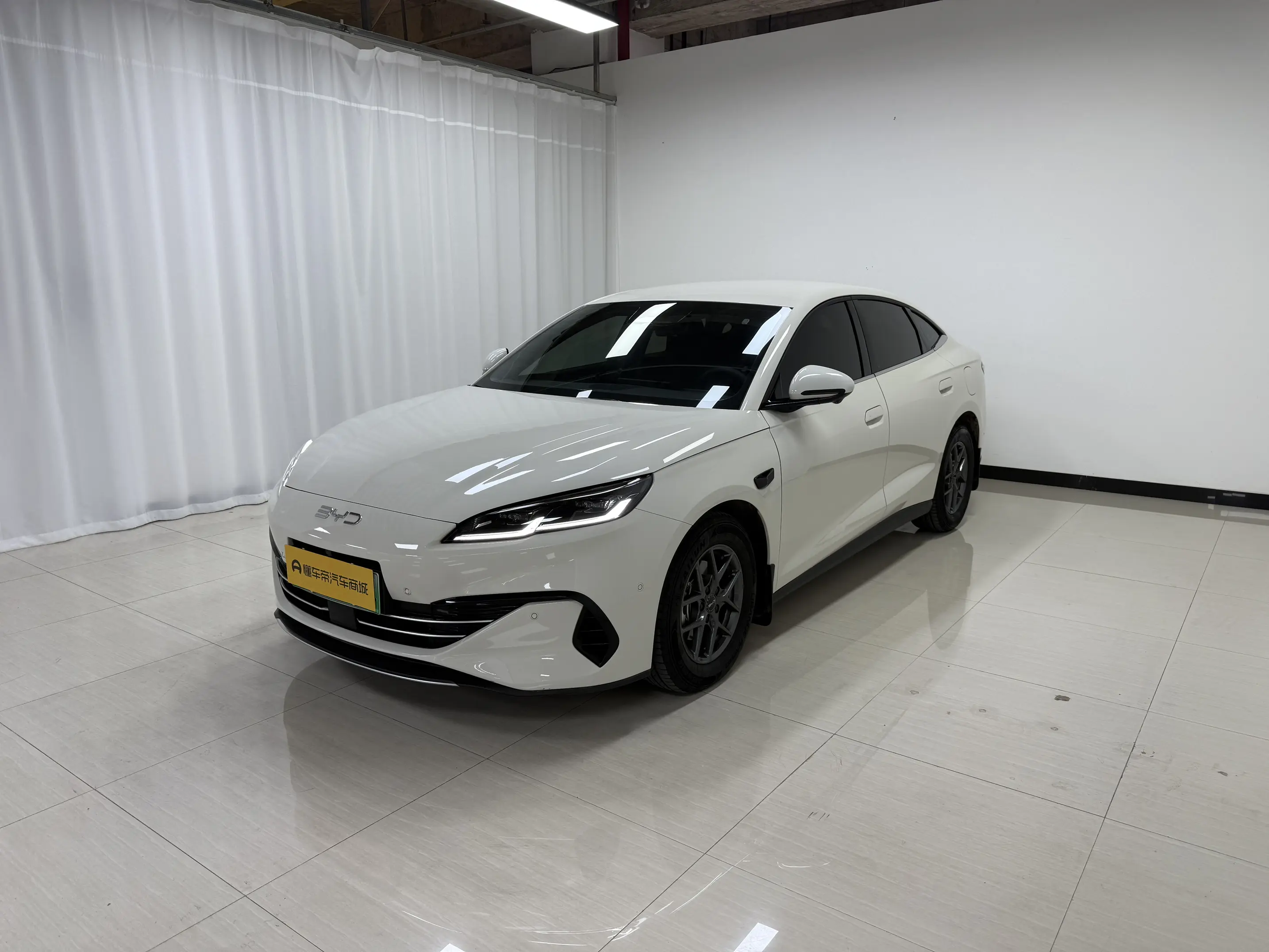 BYD Seal 06DM  из Китая