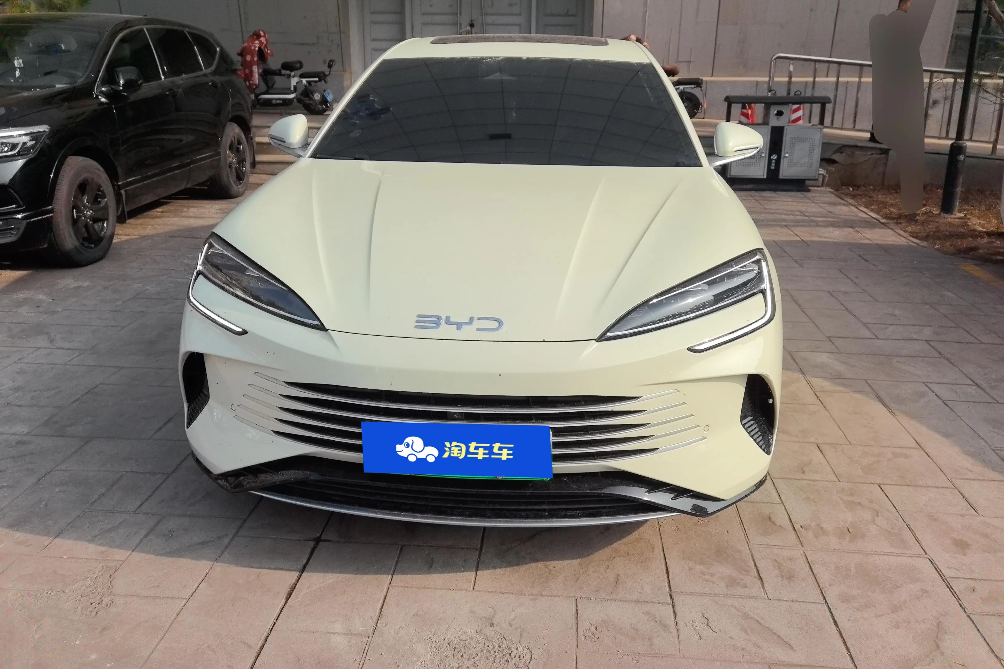 BYD Seal DM  из Китая