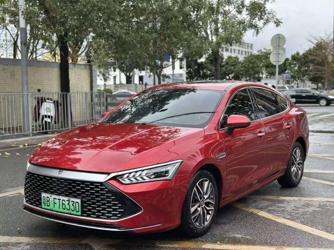 BYD Qin PLUS DM  из Китая