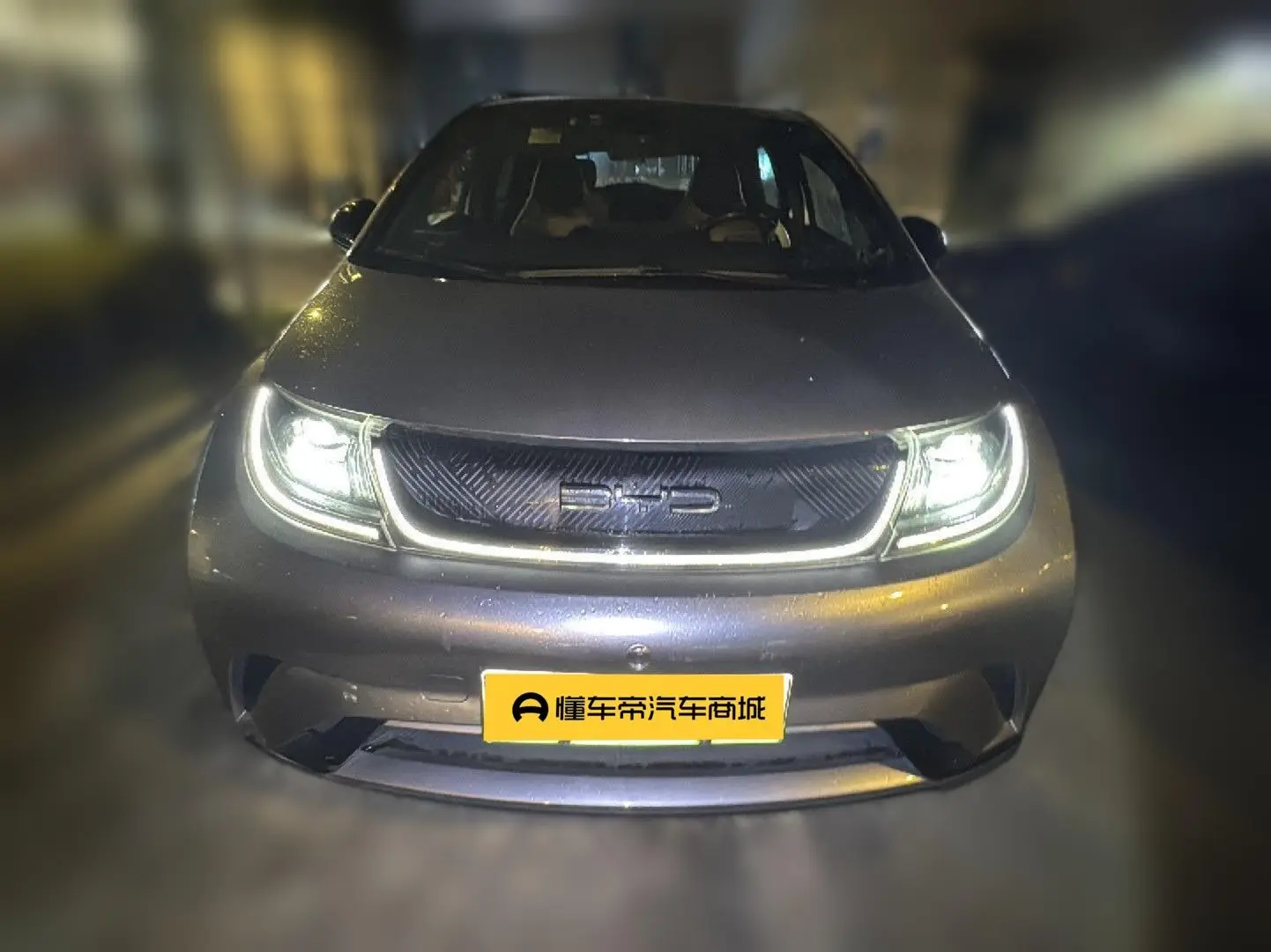 BYD Dolphin  из Китая