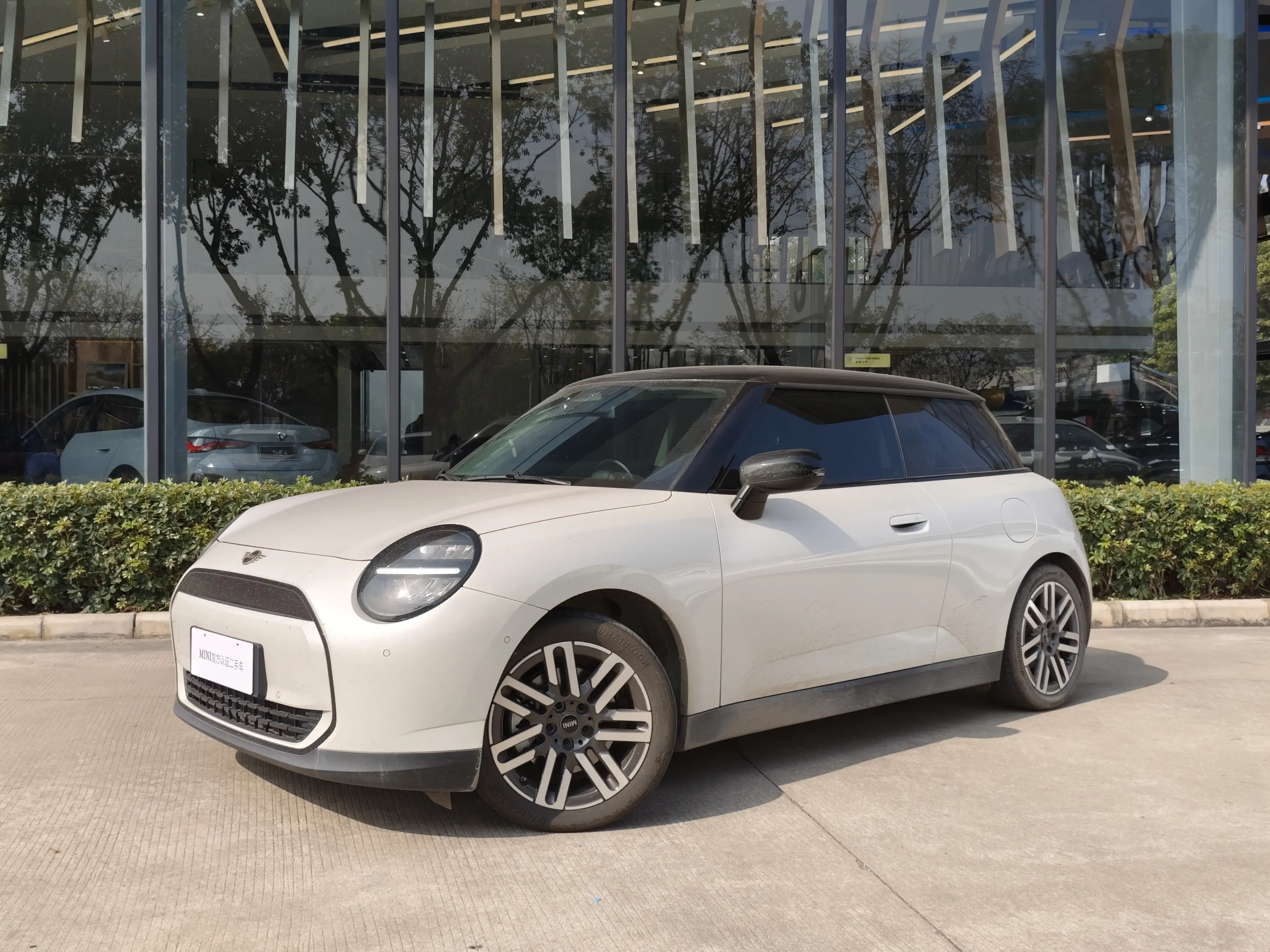 MINI ELECTRIC  COOPER  из Китая