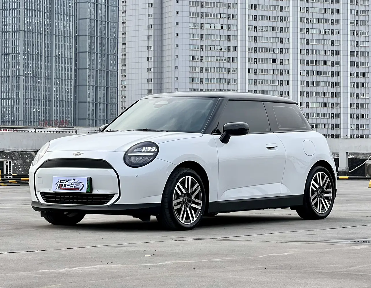 MINI ELECTRIC  COOPER  из Китая