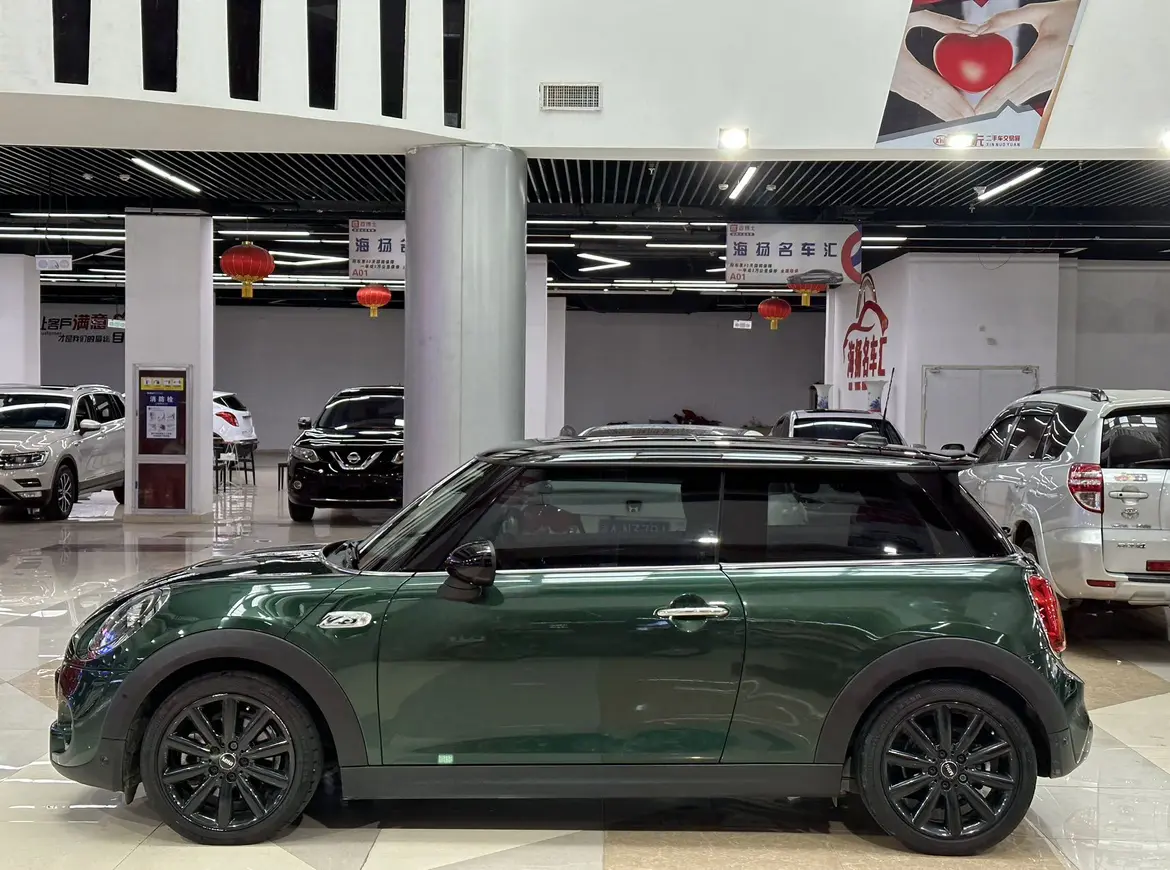 MINI 
