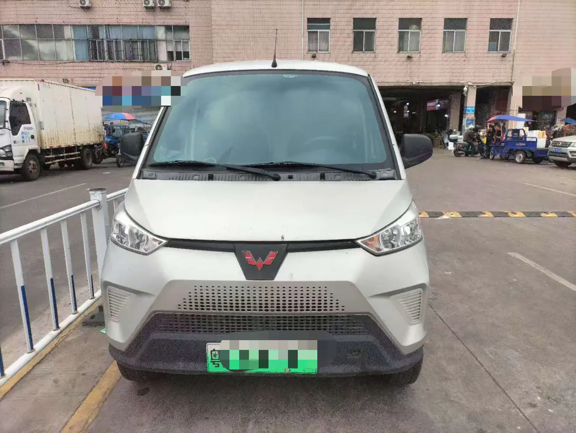 Wuling EV50  из Китая