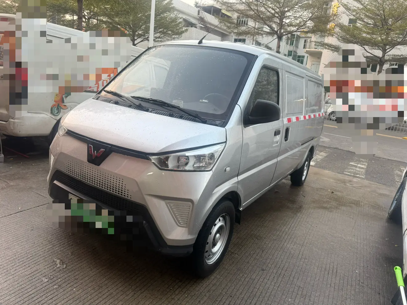 Wuling EV50  из Китая