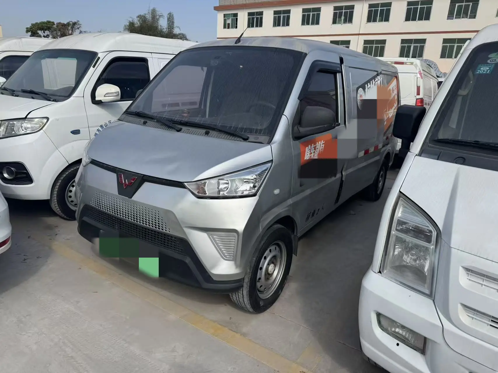 Wuling EV50  из Китая