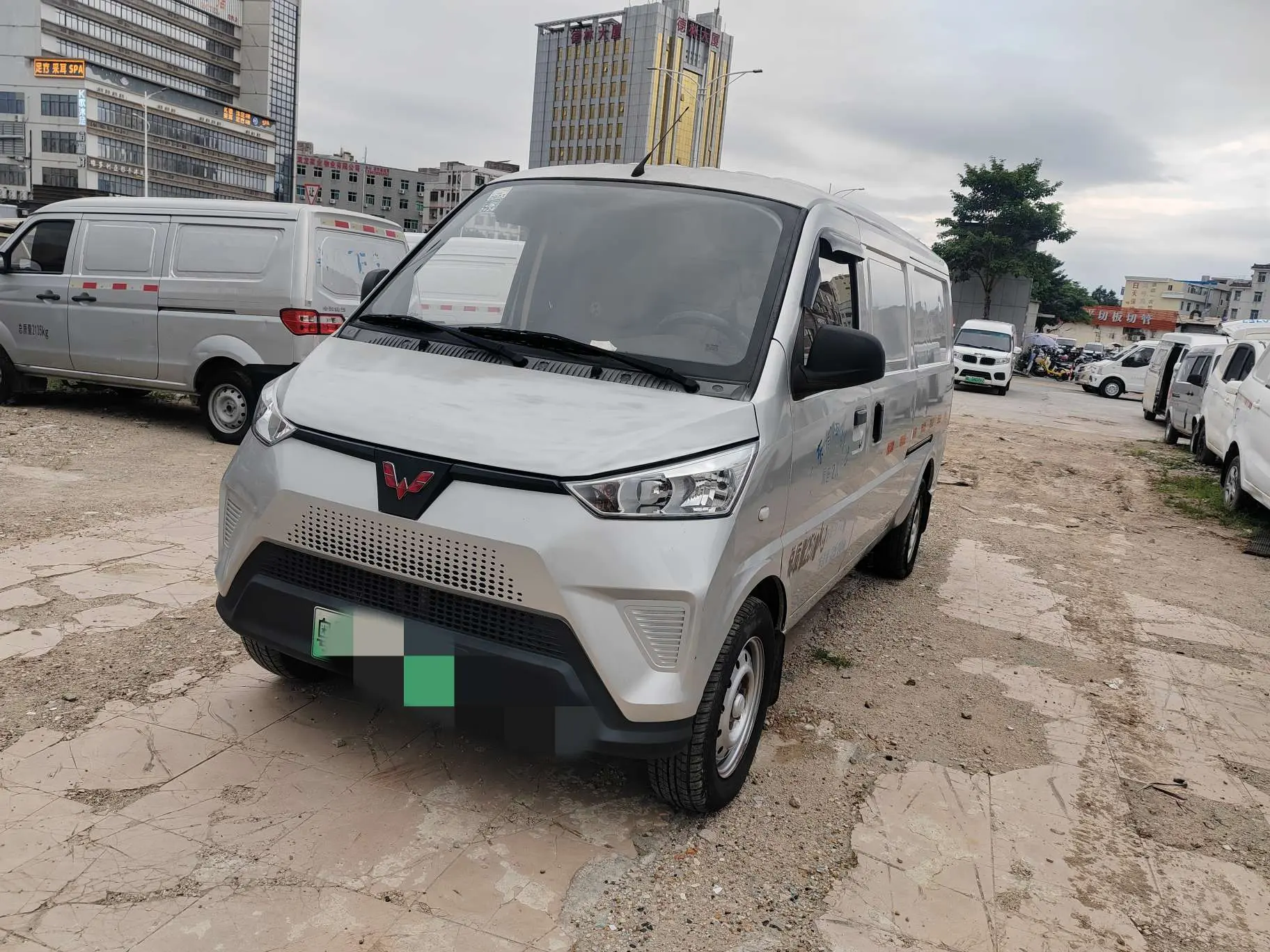 Wuling EV50  из Китая