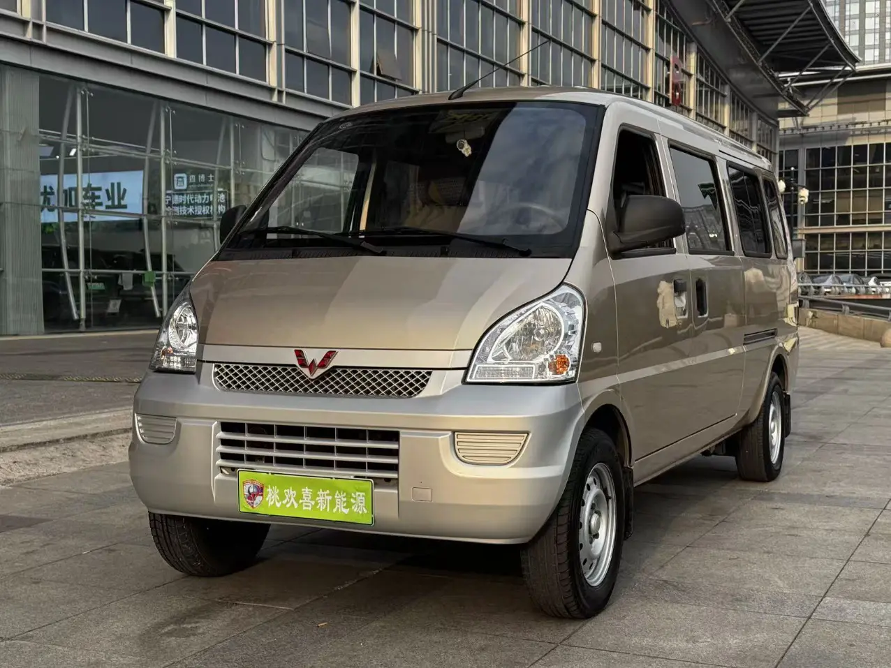 Wuling Rongguang EV  из Китая