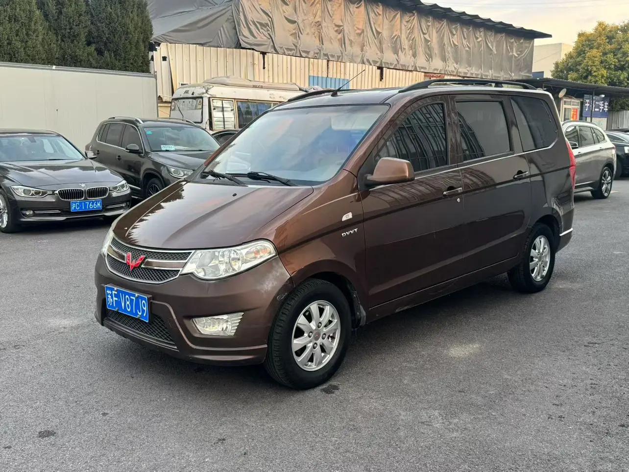Wuling Hongguang  из Китая