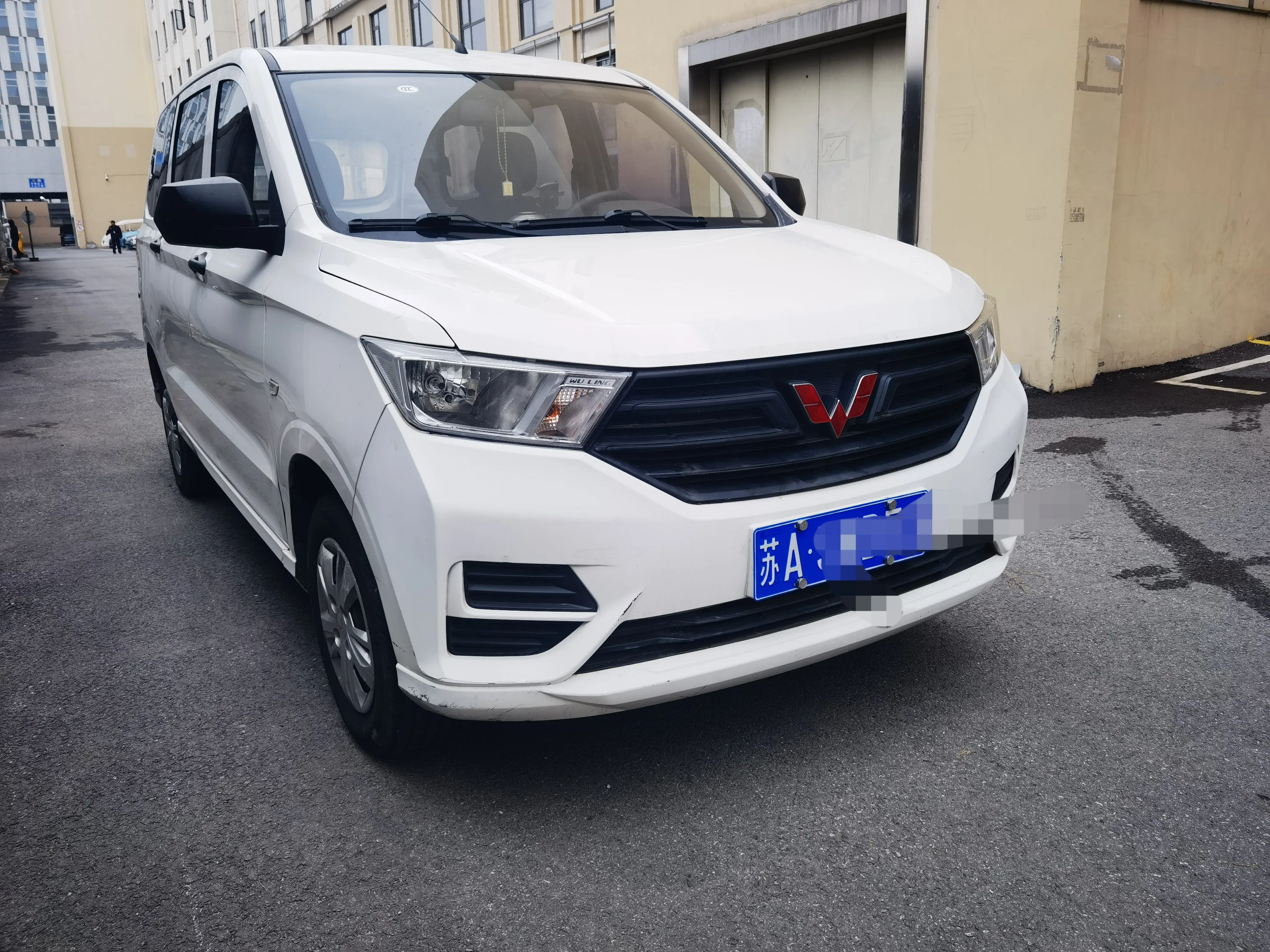 Wuling Hongguang  из Китая