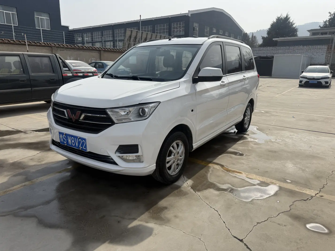 Wuling Hongguang  из Китая