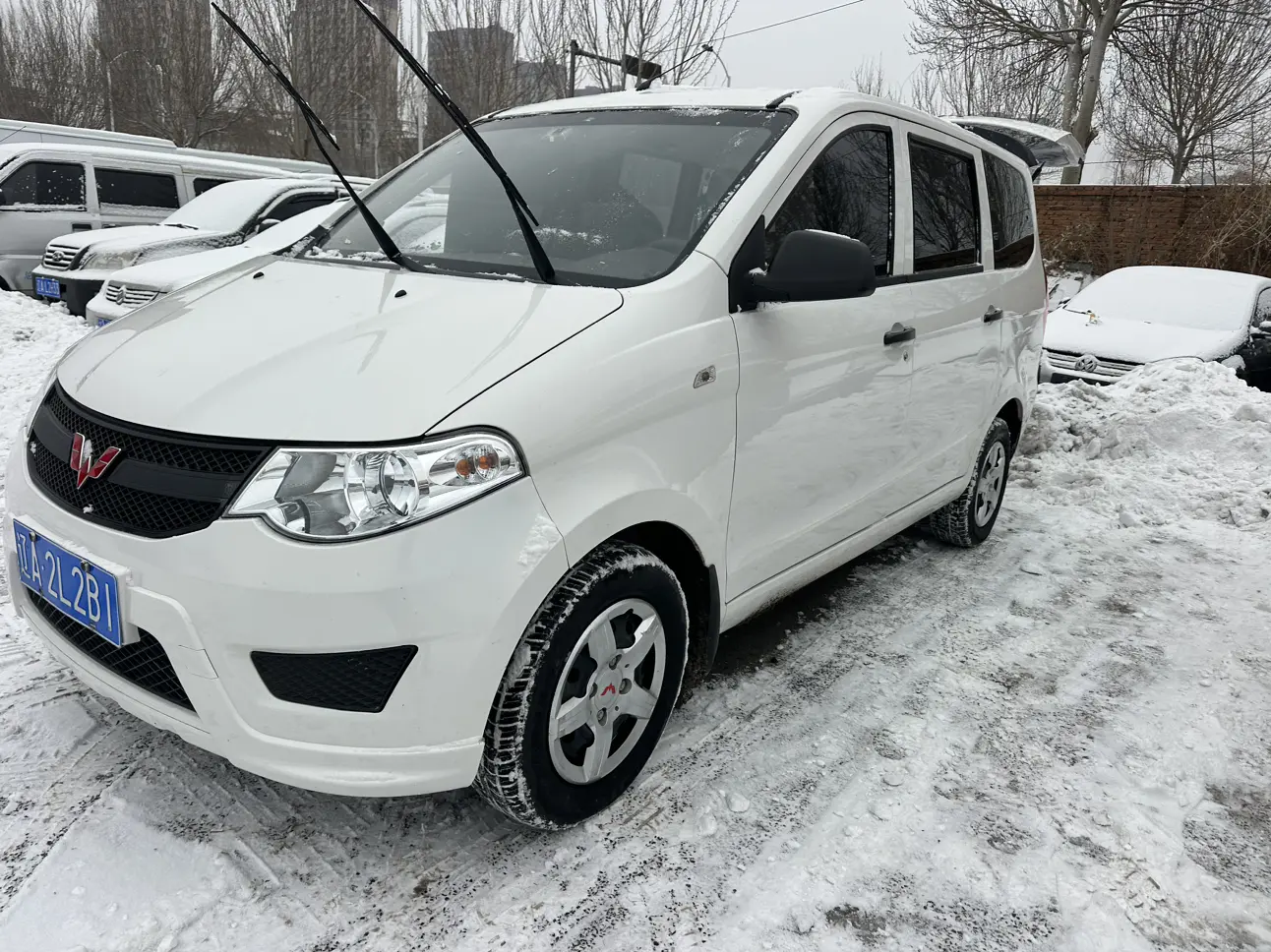 Wuling Hongguang  из Китая