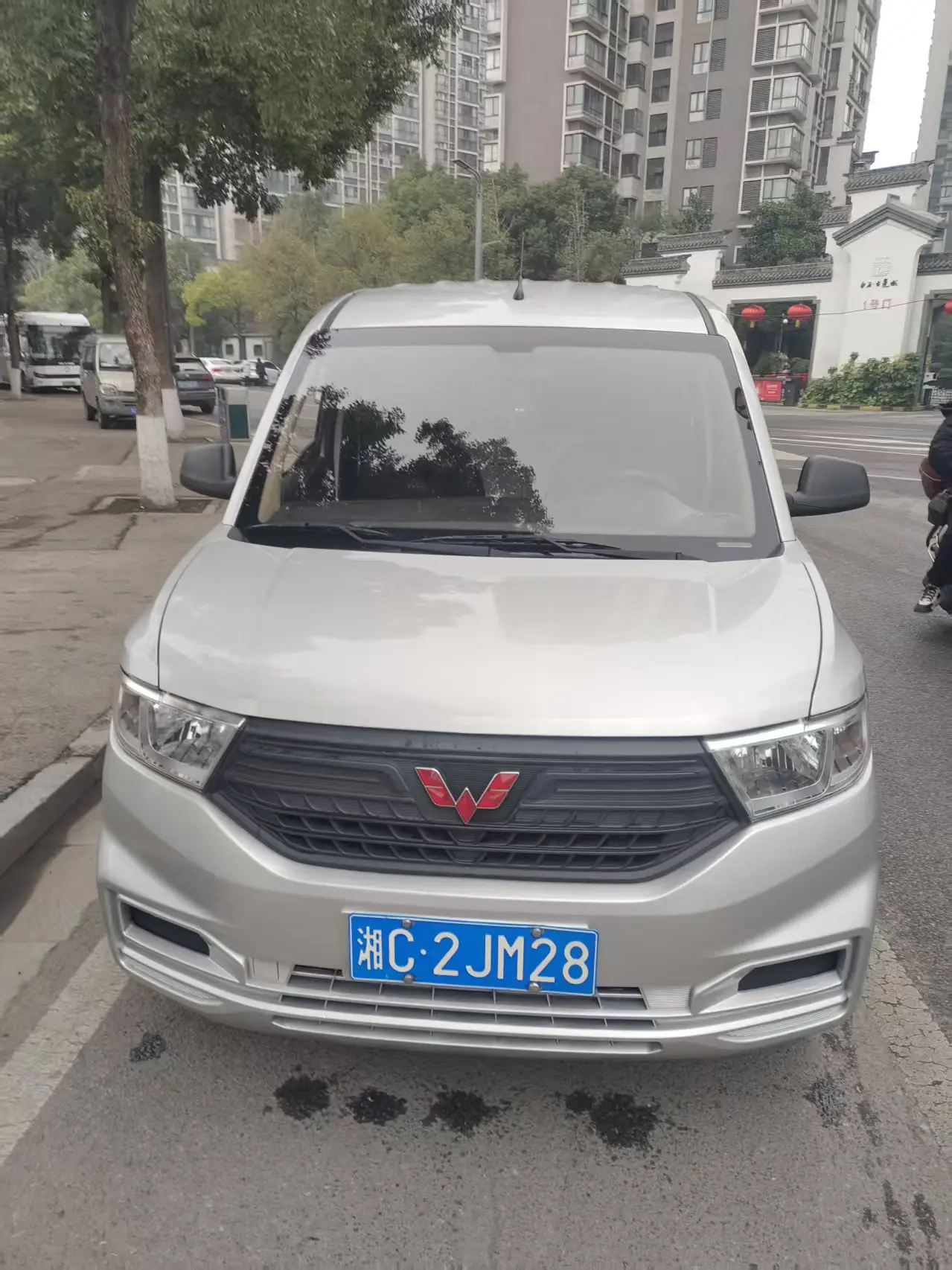 Wuling Hongguang V  из Китая