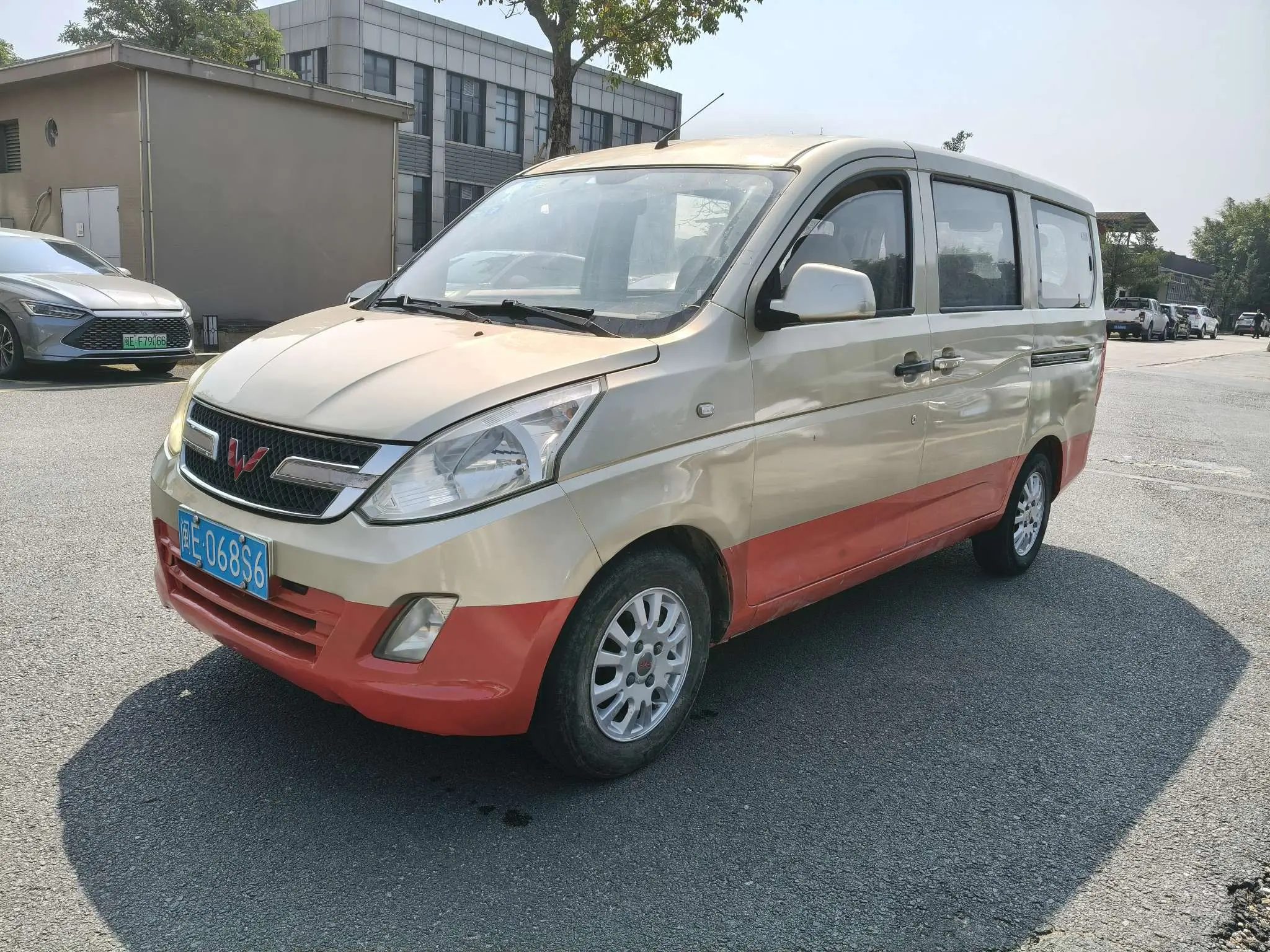 Wuling Rongguang V  из Китая