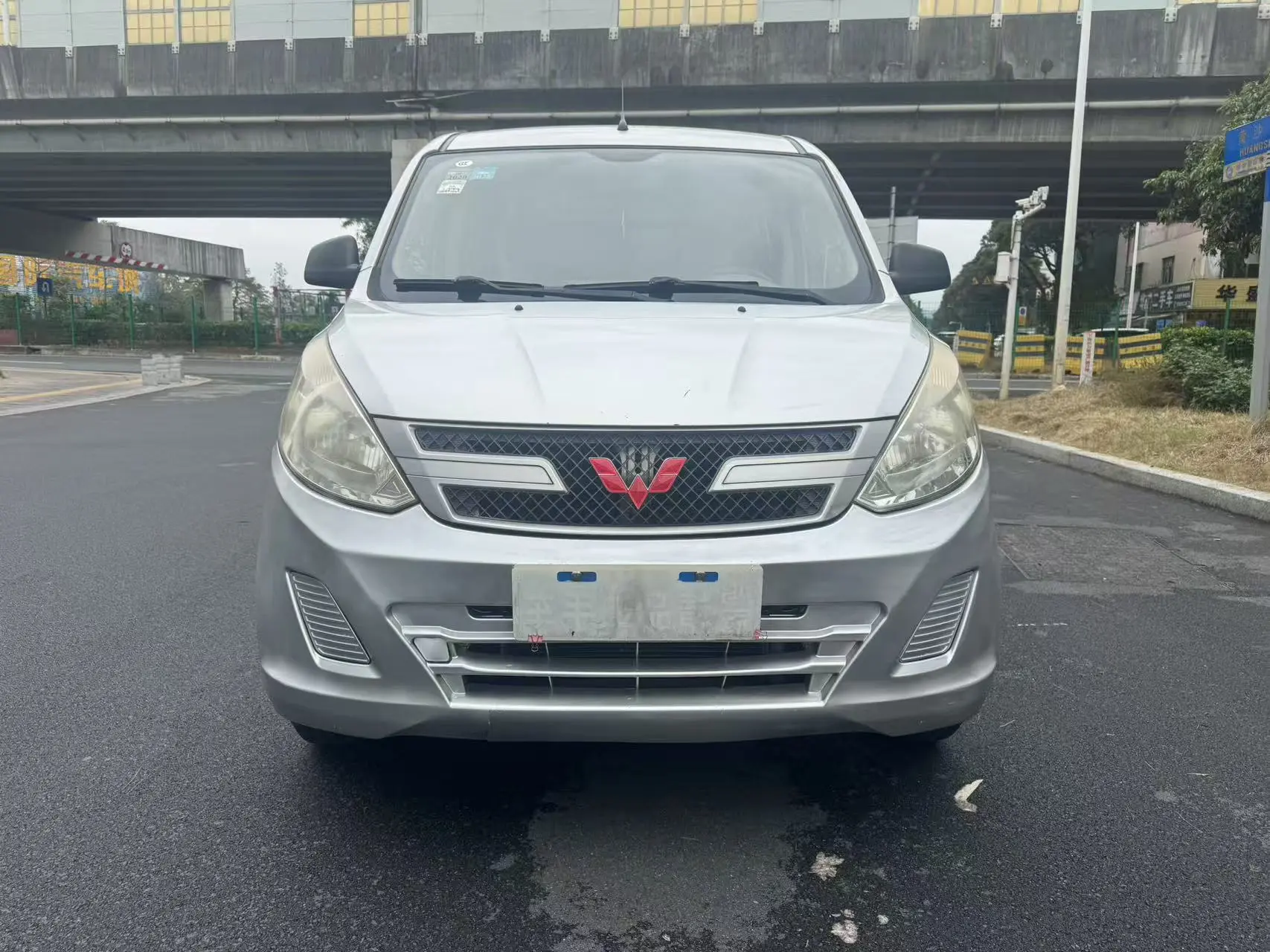 Wuling Rongguang V  из Китая