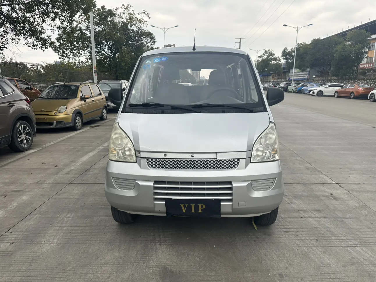 Wuling Rongguang  из Китая