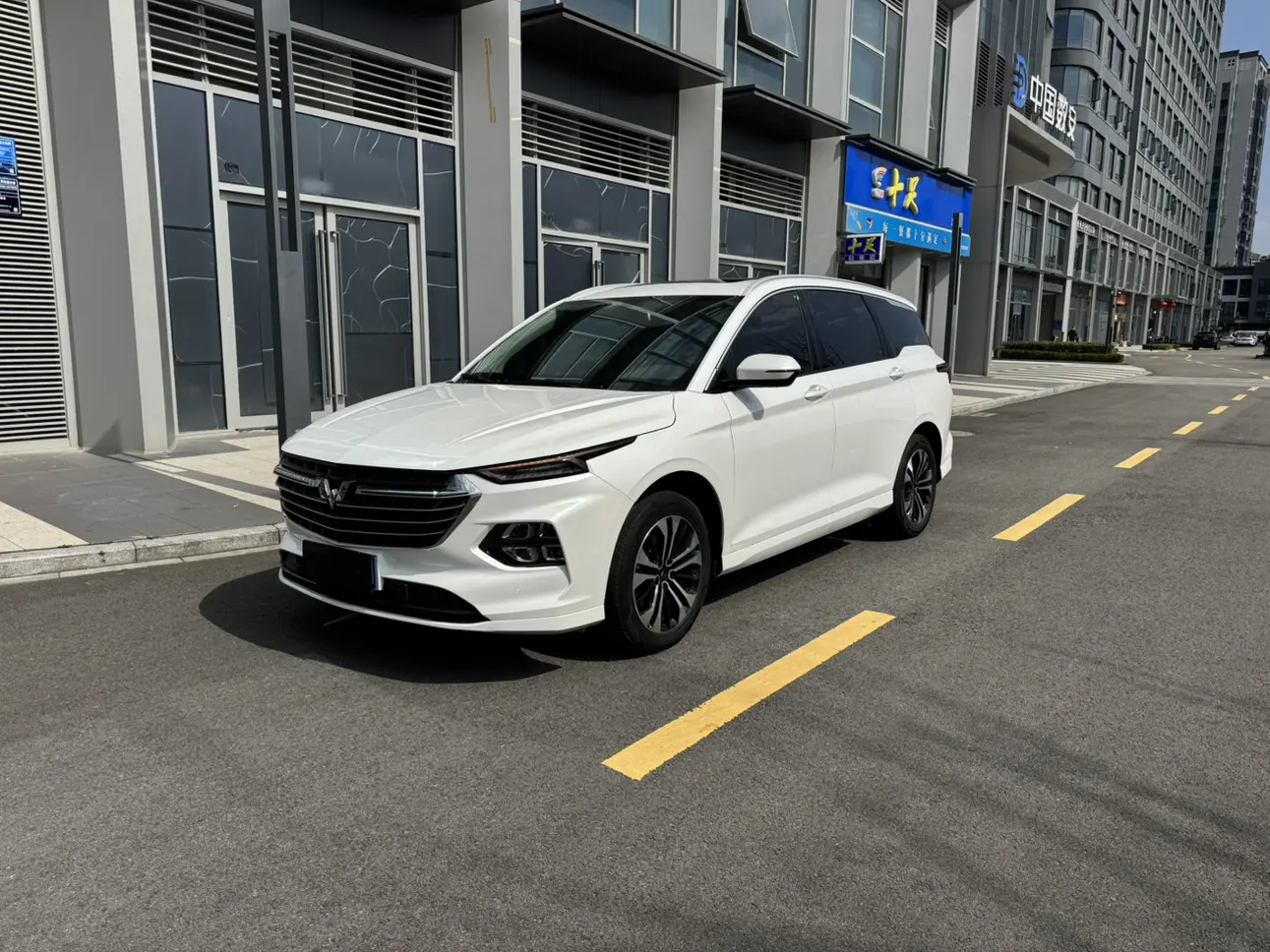 Wuling Capgemini Victory  из Китая