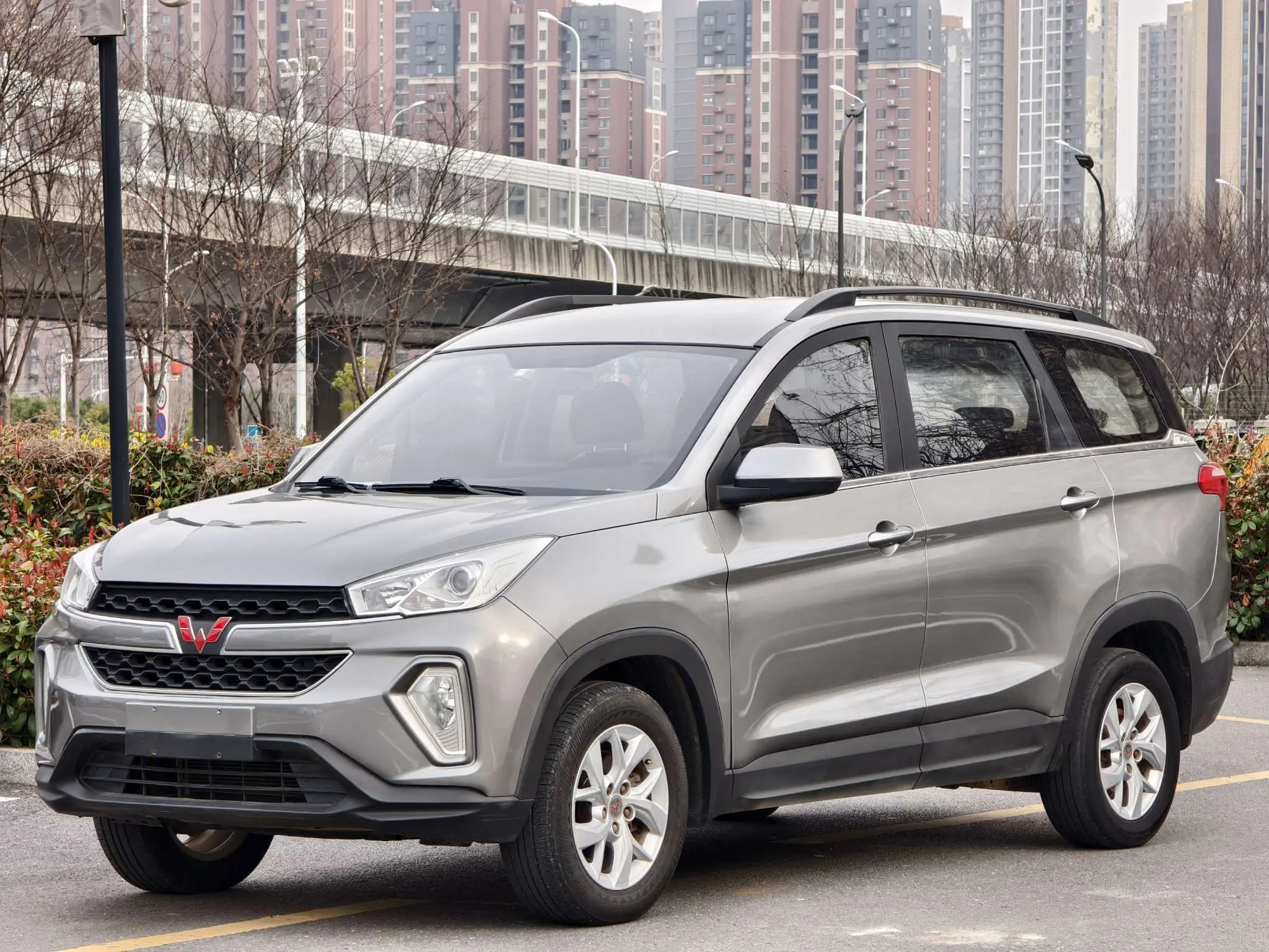 Wuling Hongguang S3  из Китая