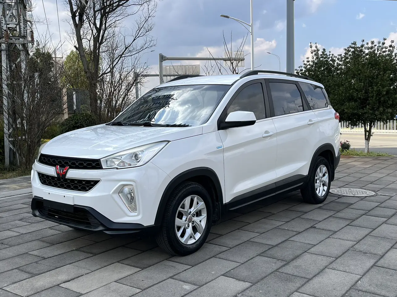 Wuling Hongguang S3  из Китая