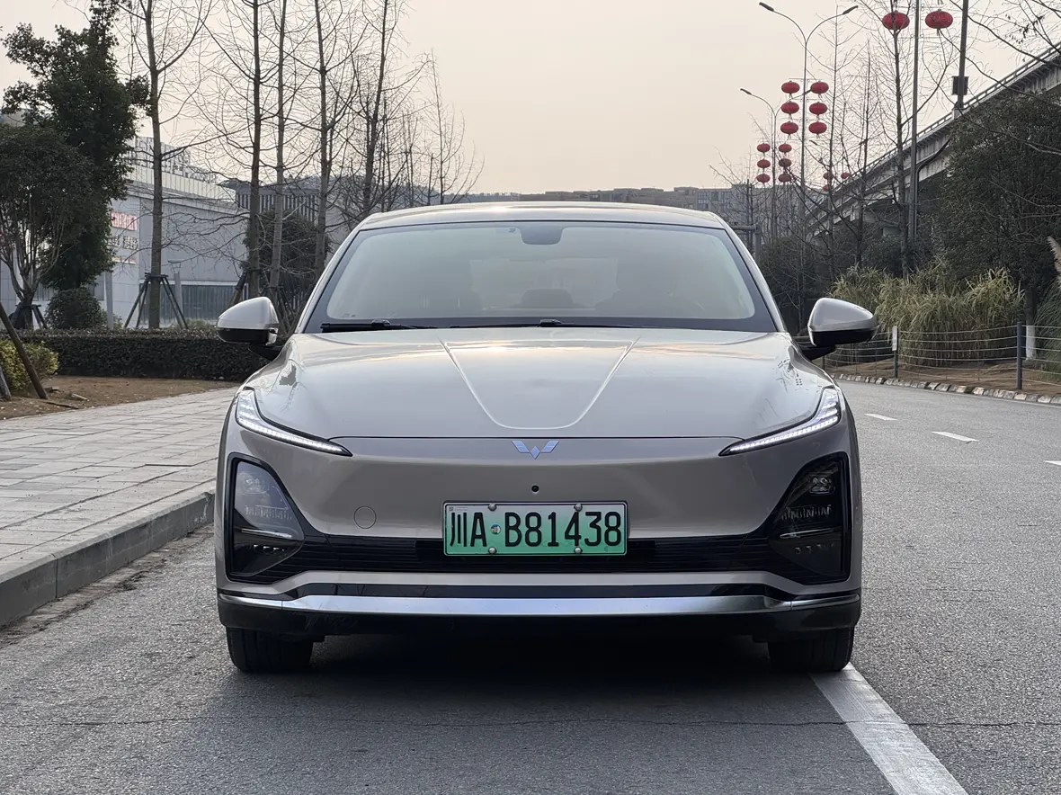 Wuling Starlight EV  из Китая