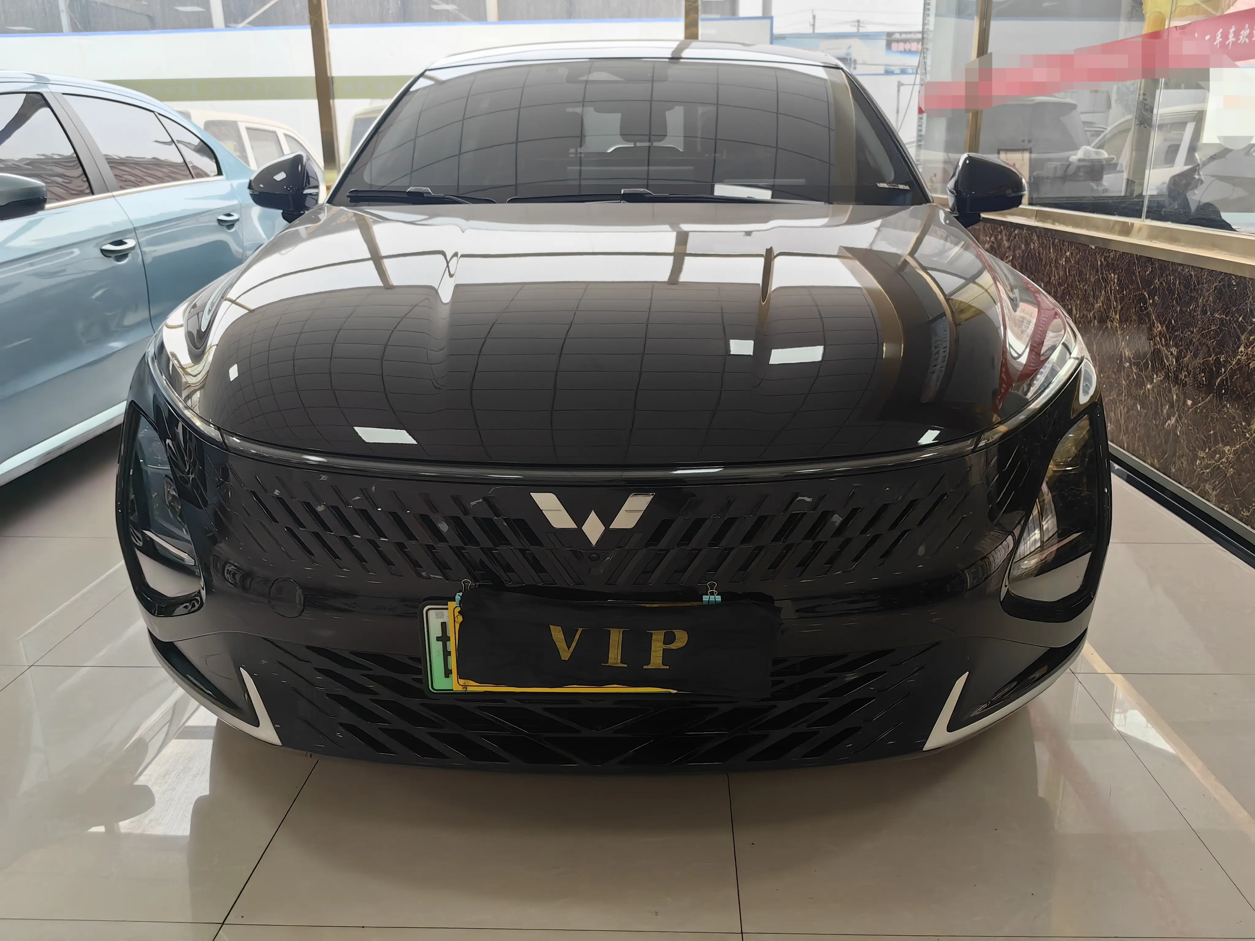 Wuling Starlight PHEV  из Китая