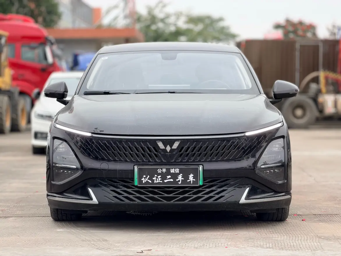 Wuling Starlight PHEV  из Китая