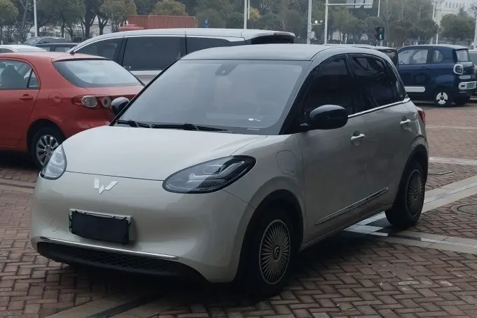 Wuling Bingo  из Китая