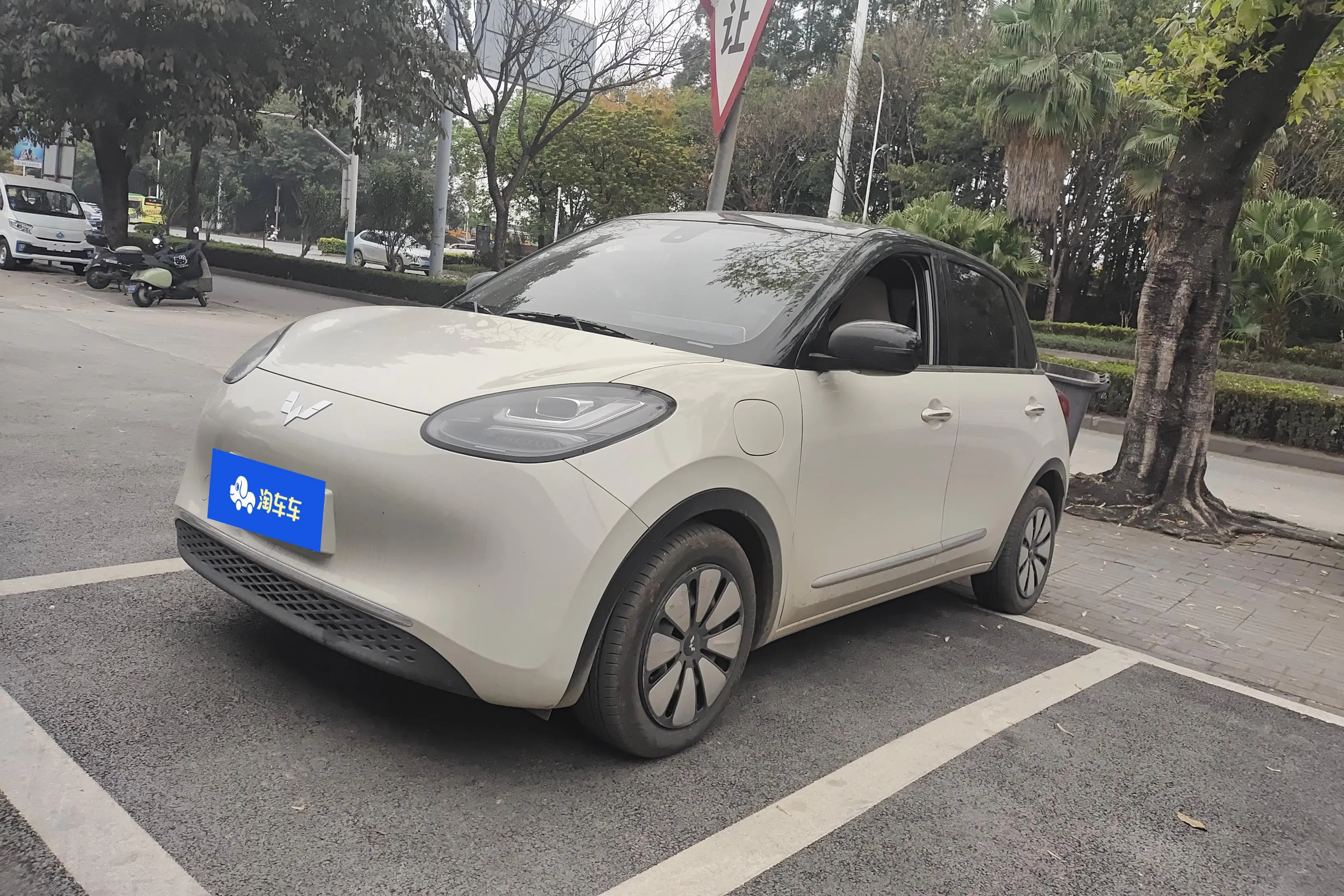 Wuling Bingo  из Китая