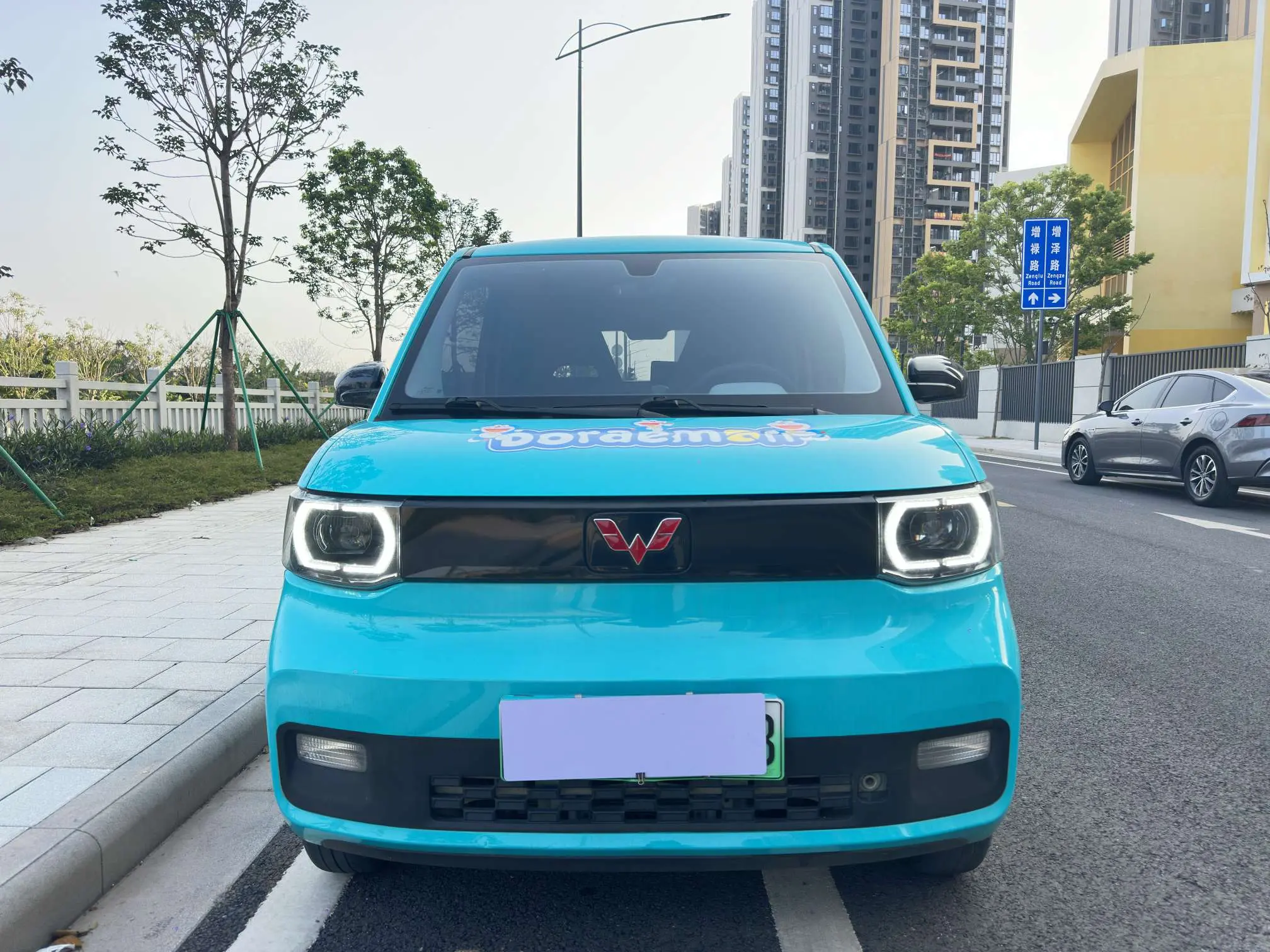 Wuling Hongguang MINIEV  из Китая
