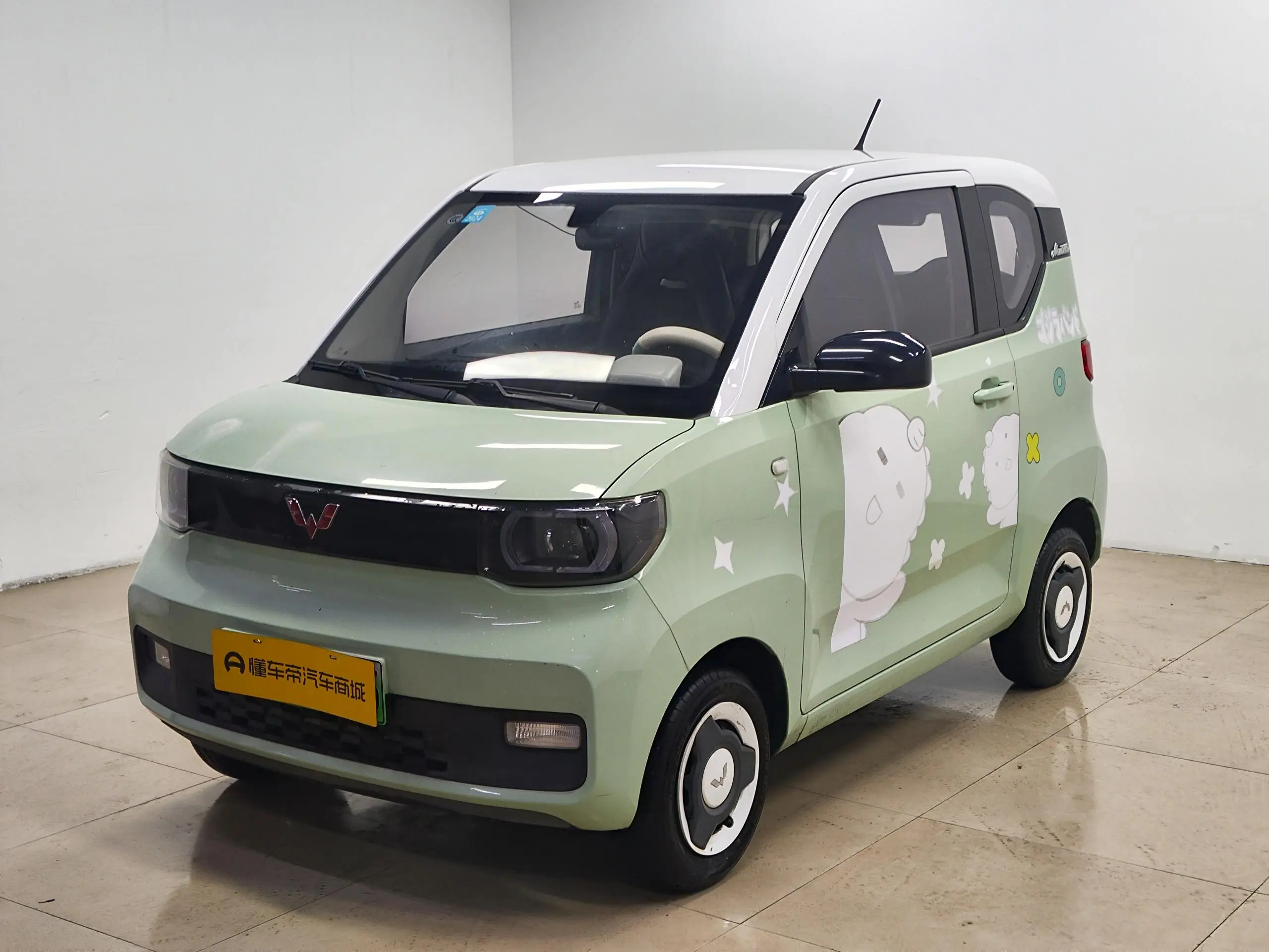 Wuling Hongguang MINIEV  из Китая