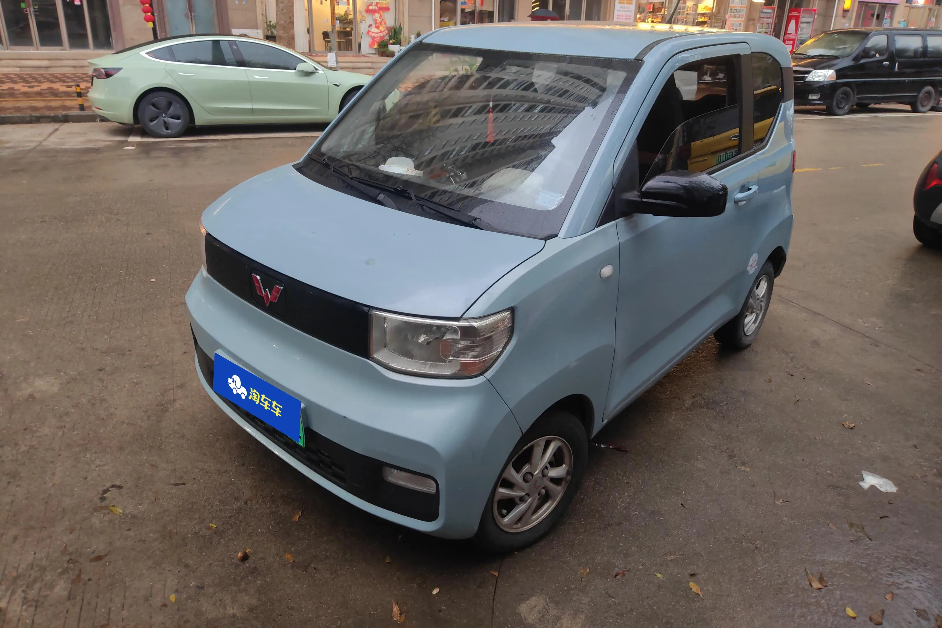 Wuling Hongguang MINIEV  из Китая