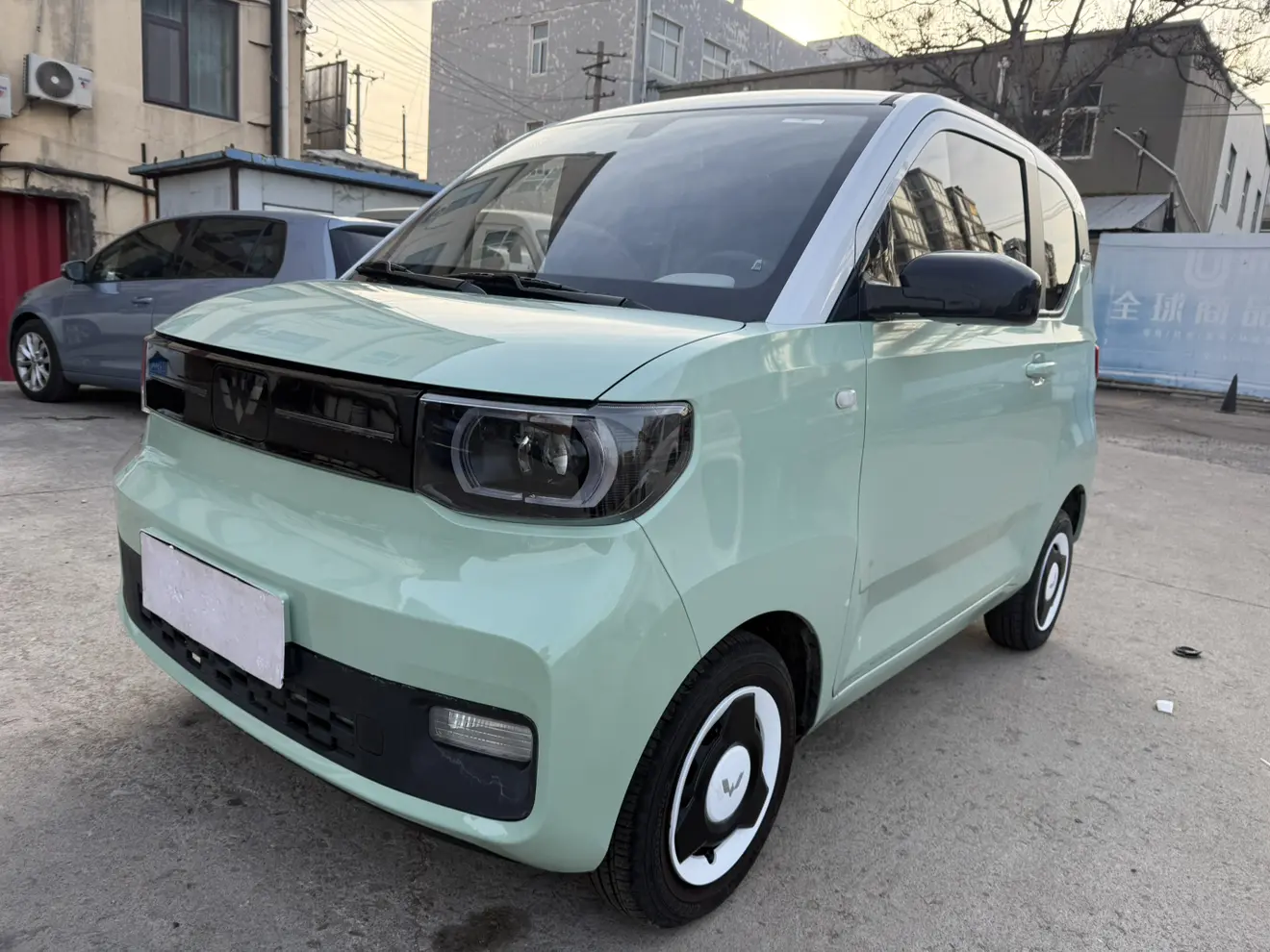 Wuling Hongguang MINIEV  из Китая
