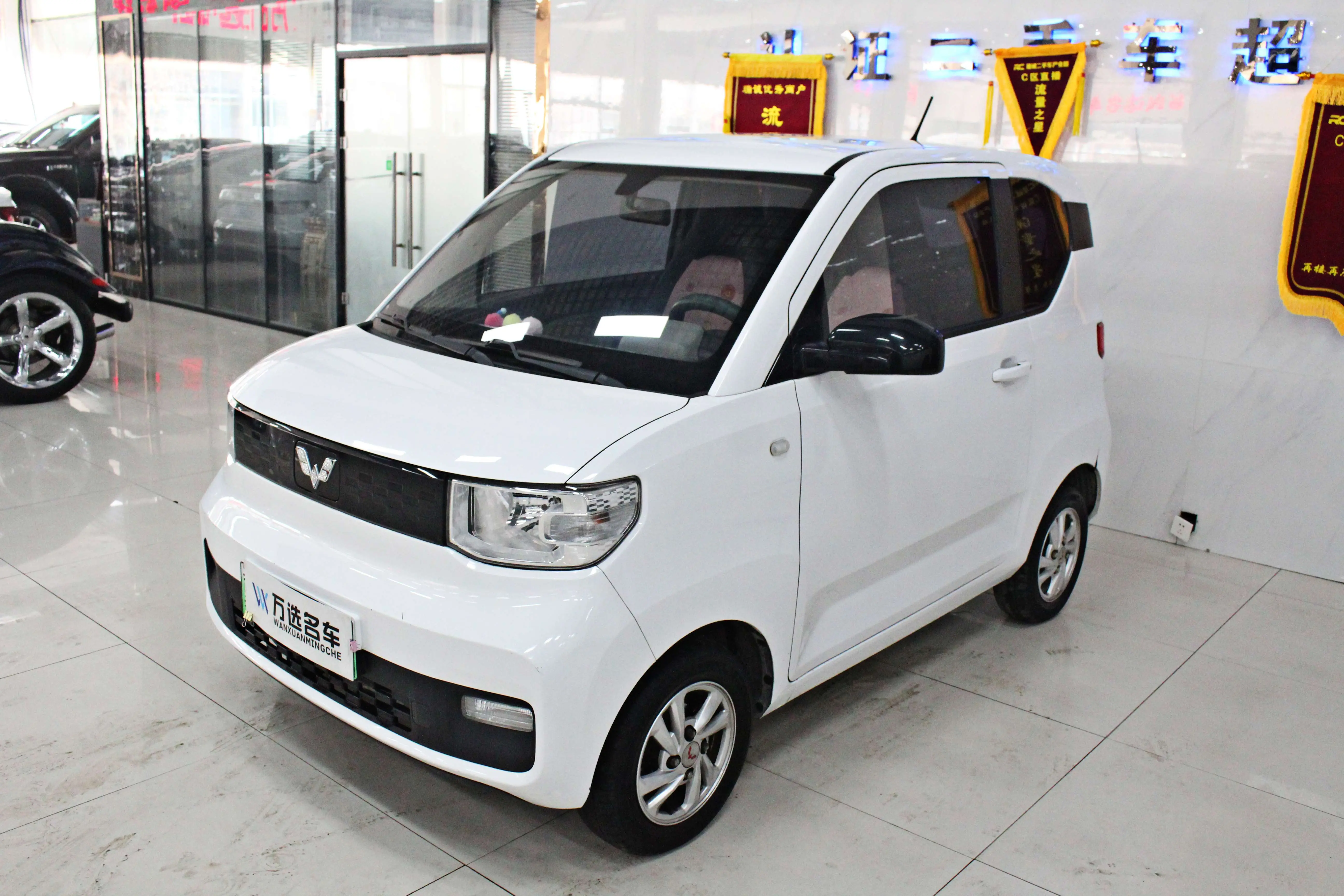 Wuling Hongguang MINIEV  из Китая