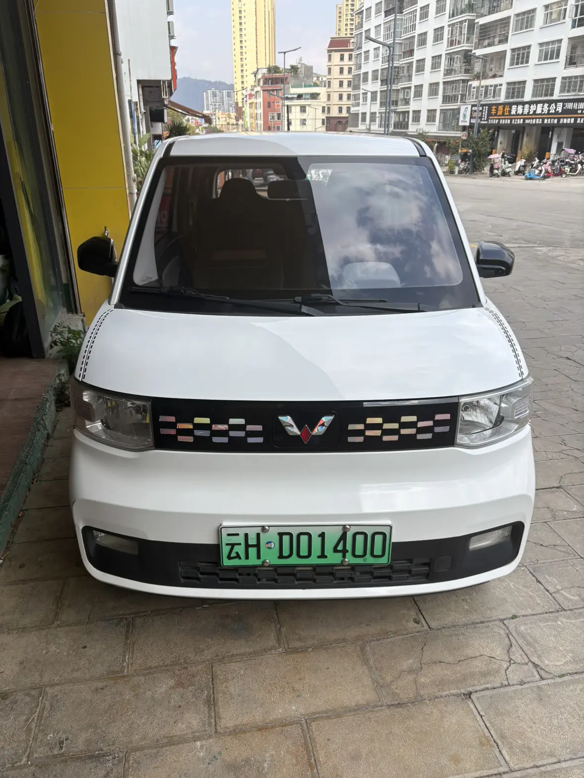 Wuling Hongguang MINIEV  из Китая